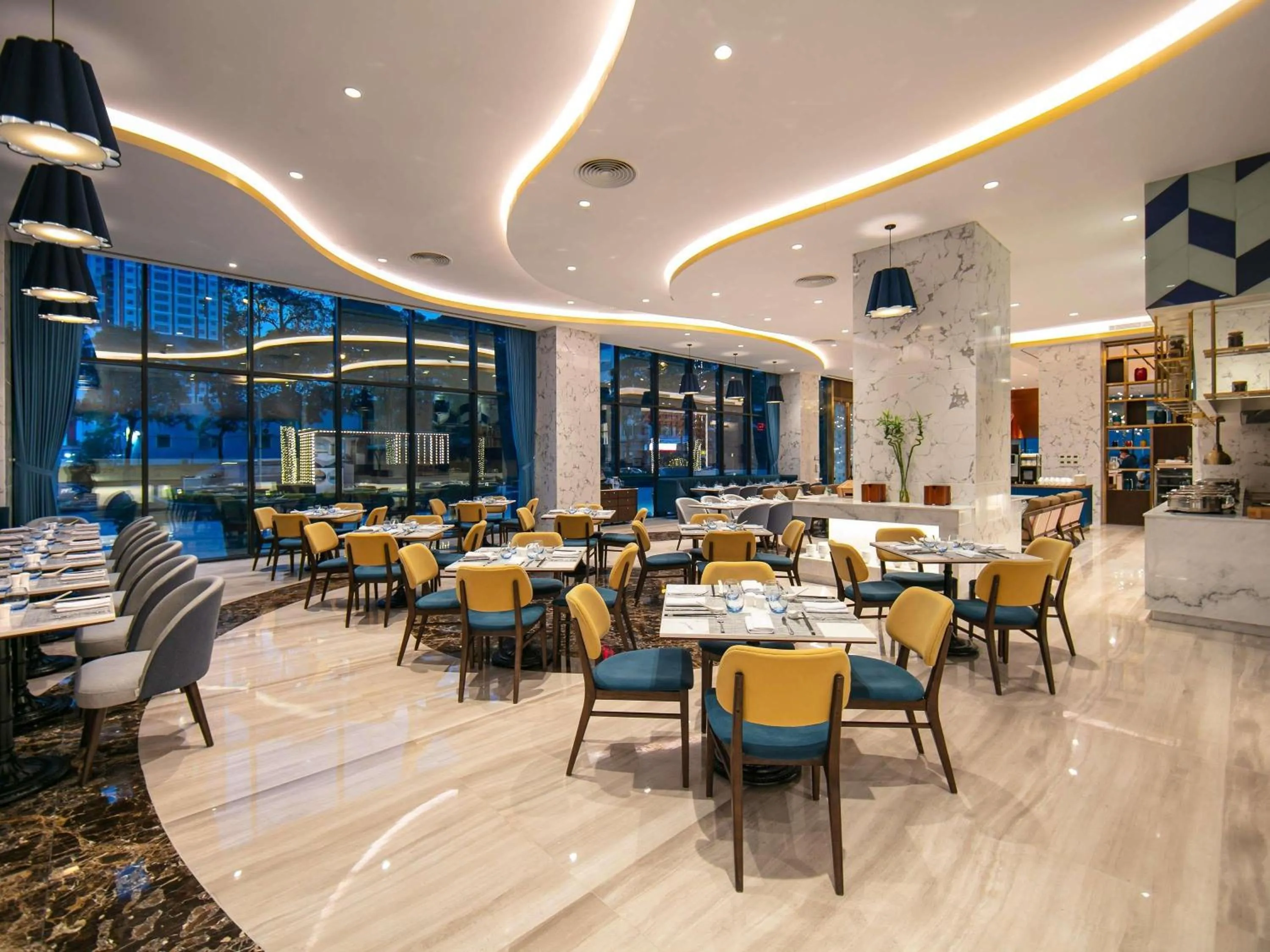 Restaurant/places to eat in Mövenpick Living West Hanoi