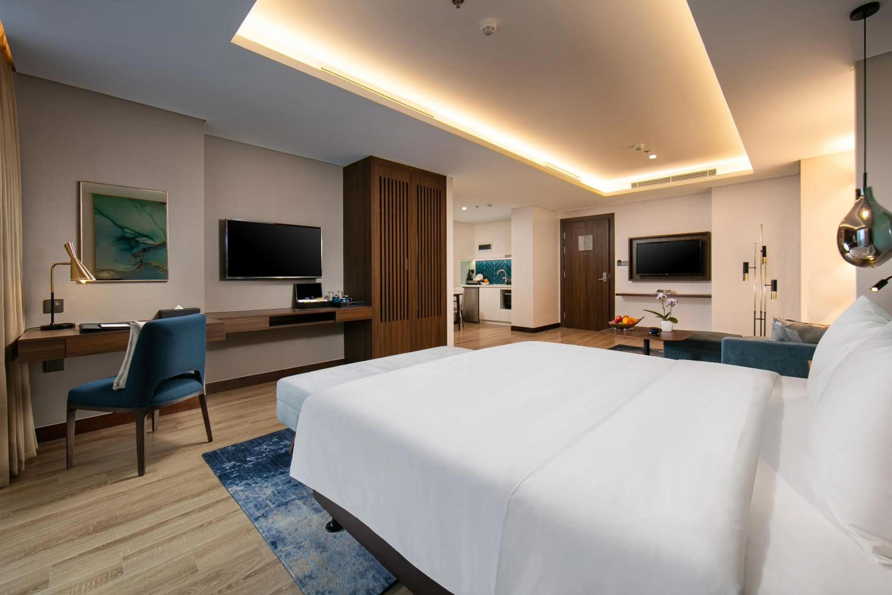Bedroom, Bed in Eastin Hotel & Residences Hanoi