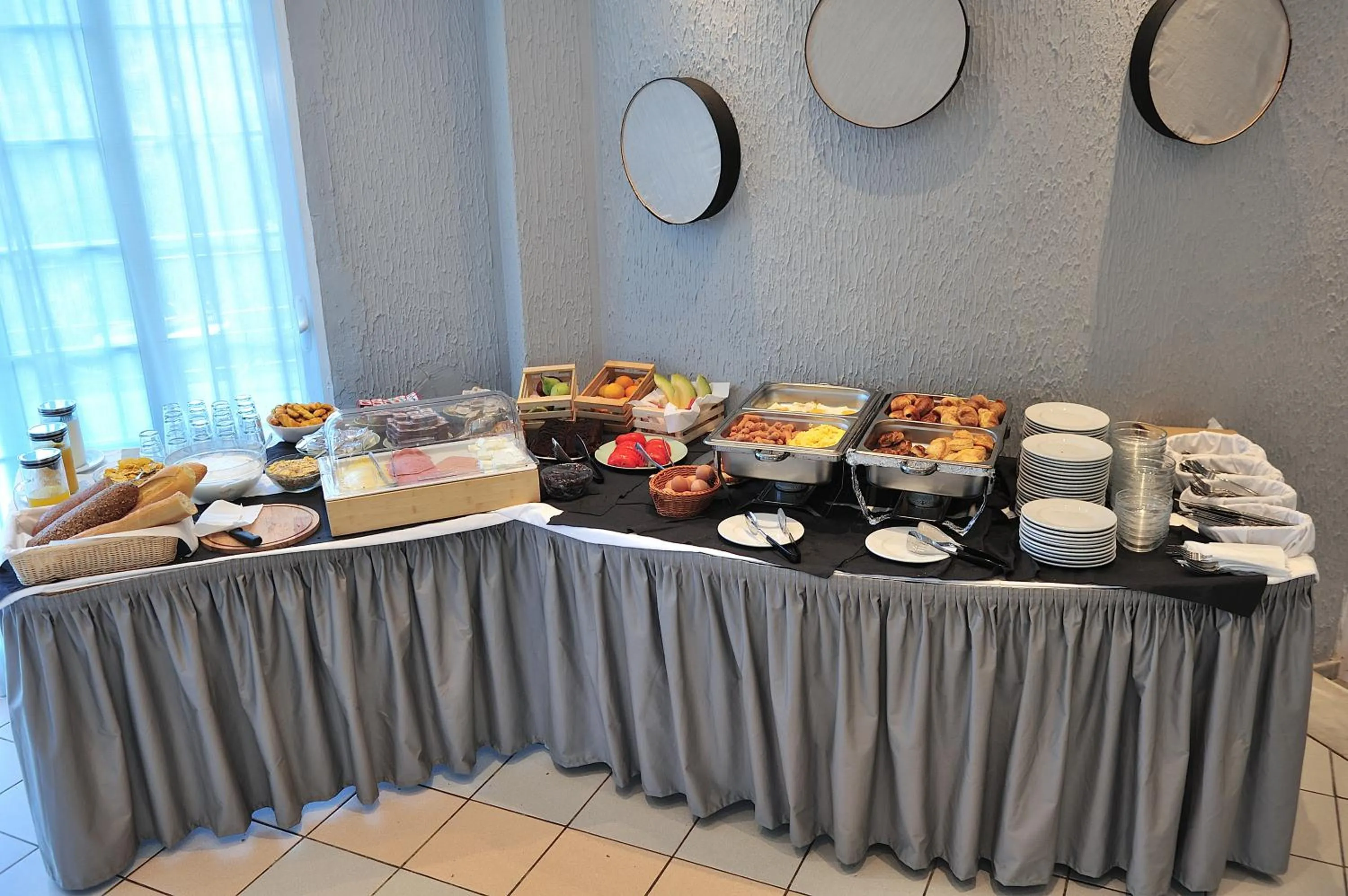 Buffet breakfast in Anamar Skiathos Hotel