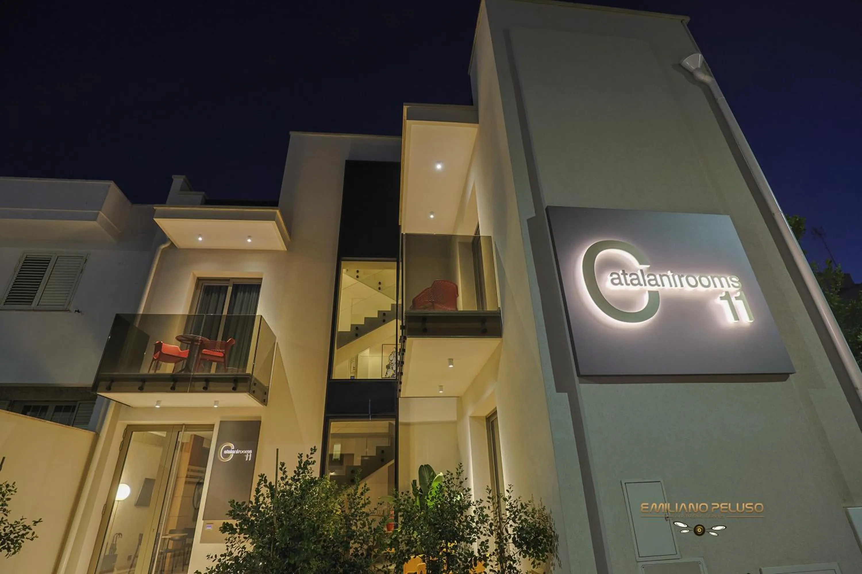 Property building in 11 Catalani Rooms