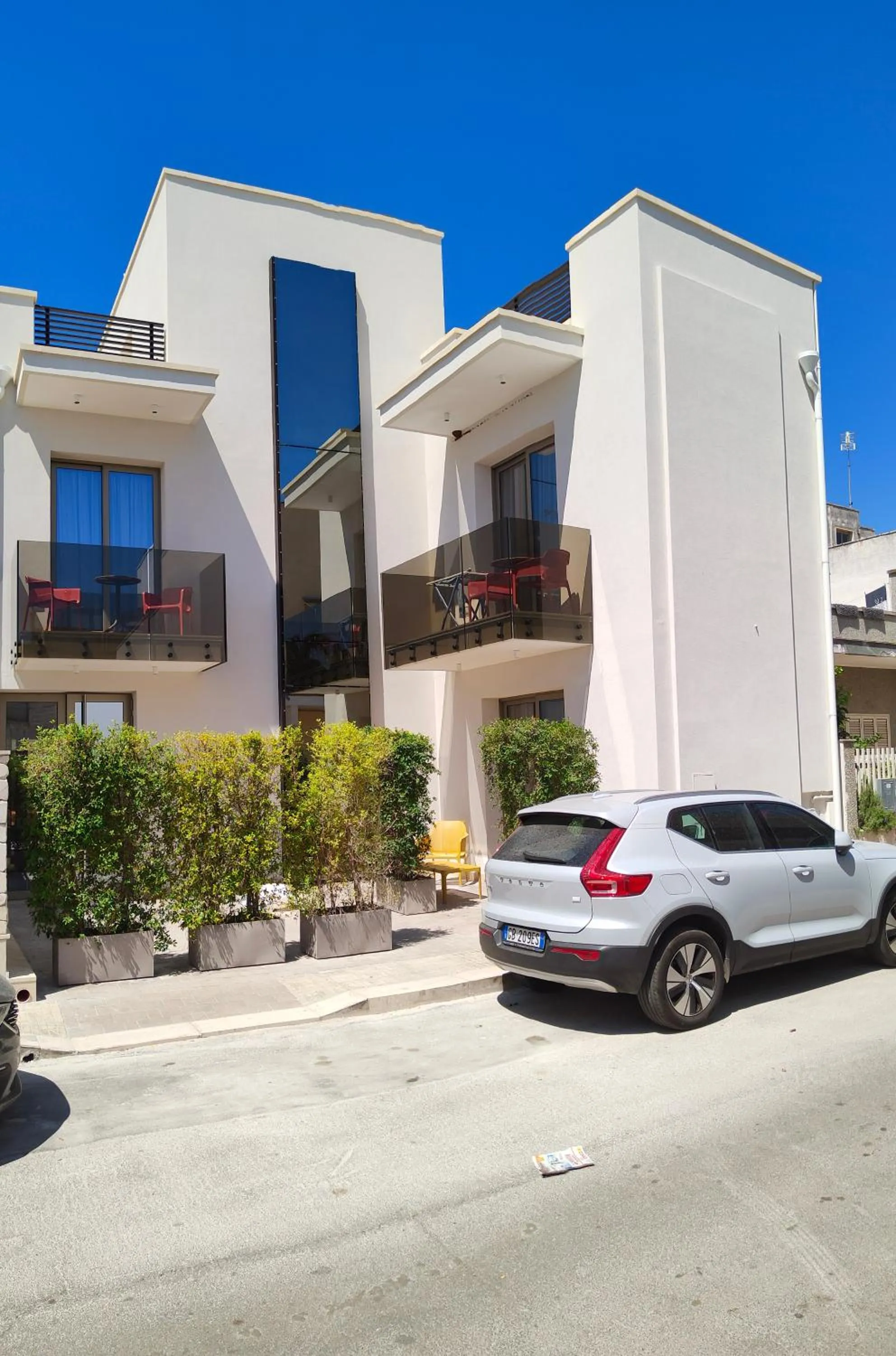 Property building in 11 Catalani Rooms