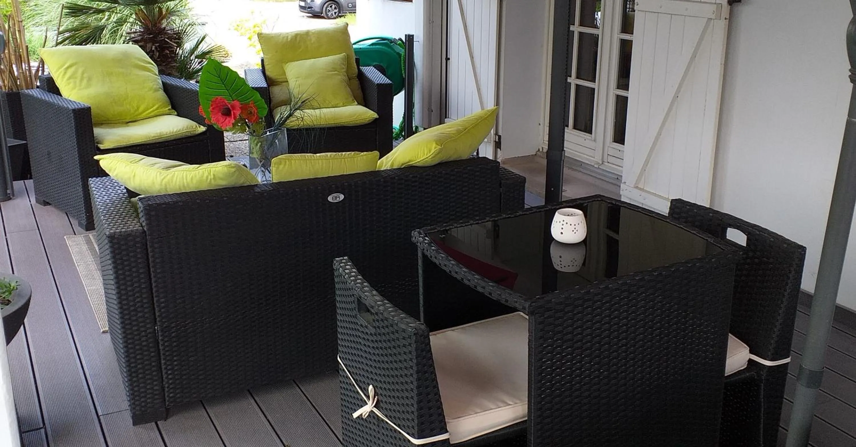 Patio in Moderne Home original design