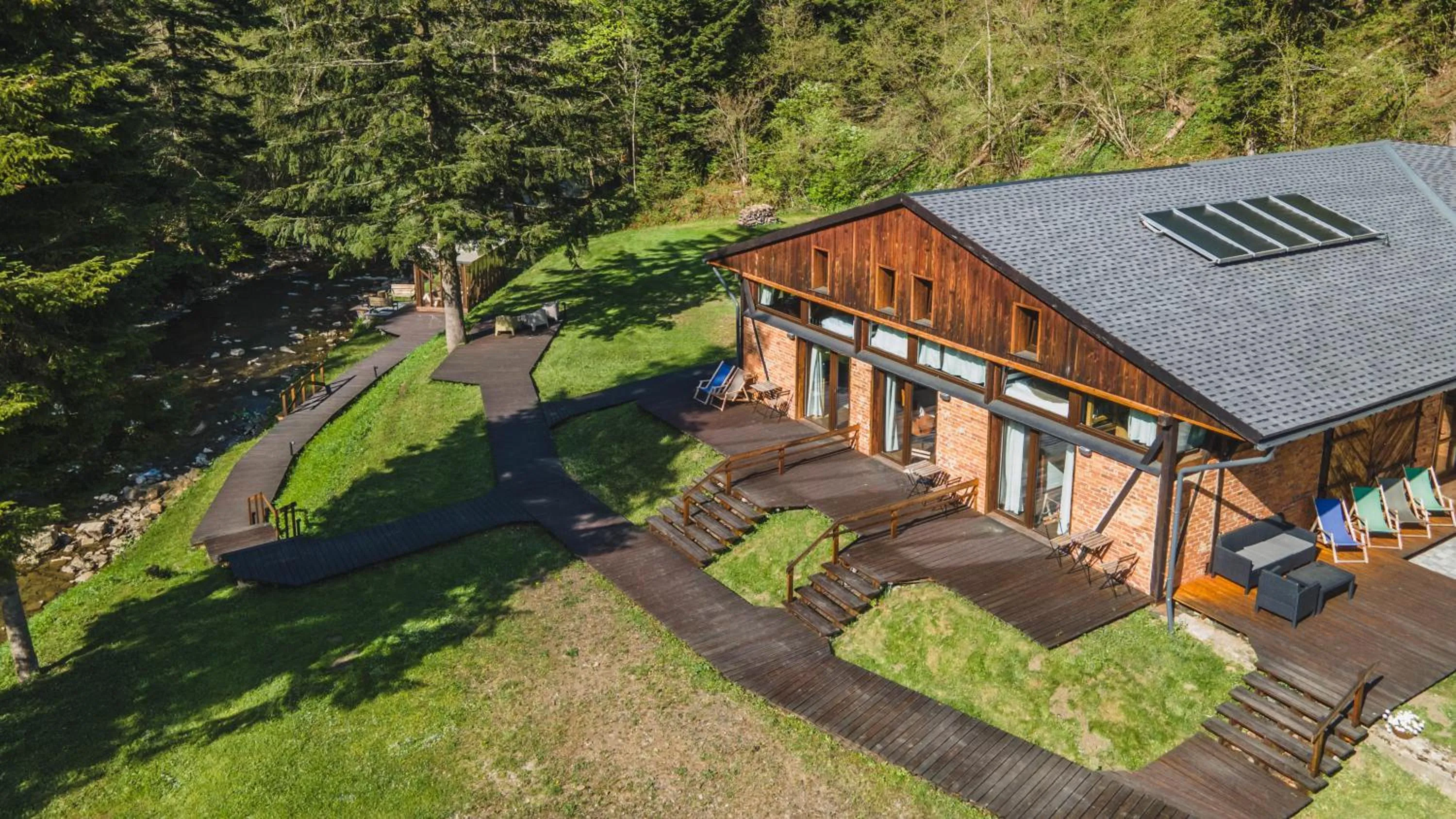 Novosiele Lifestyle Apartments - nad górską rzeką - Strefa relaksu sauna jacuzzi - Bieszczady