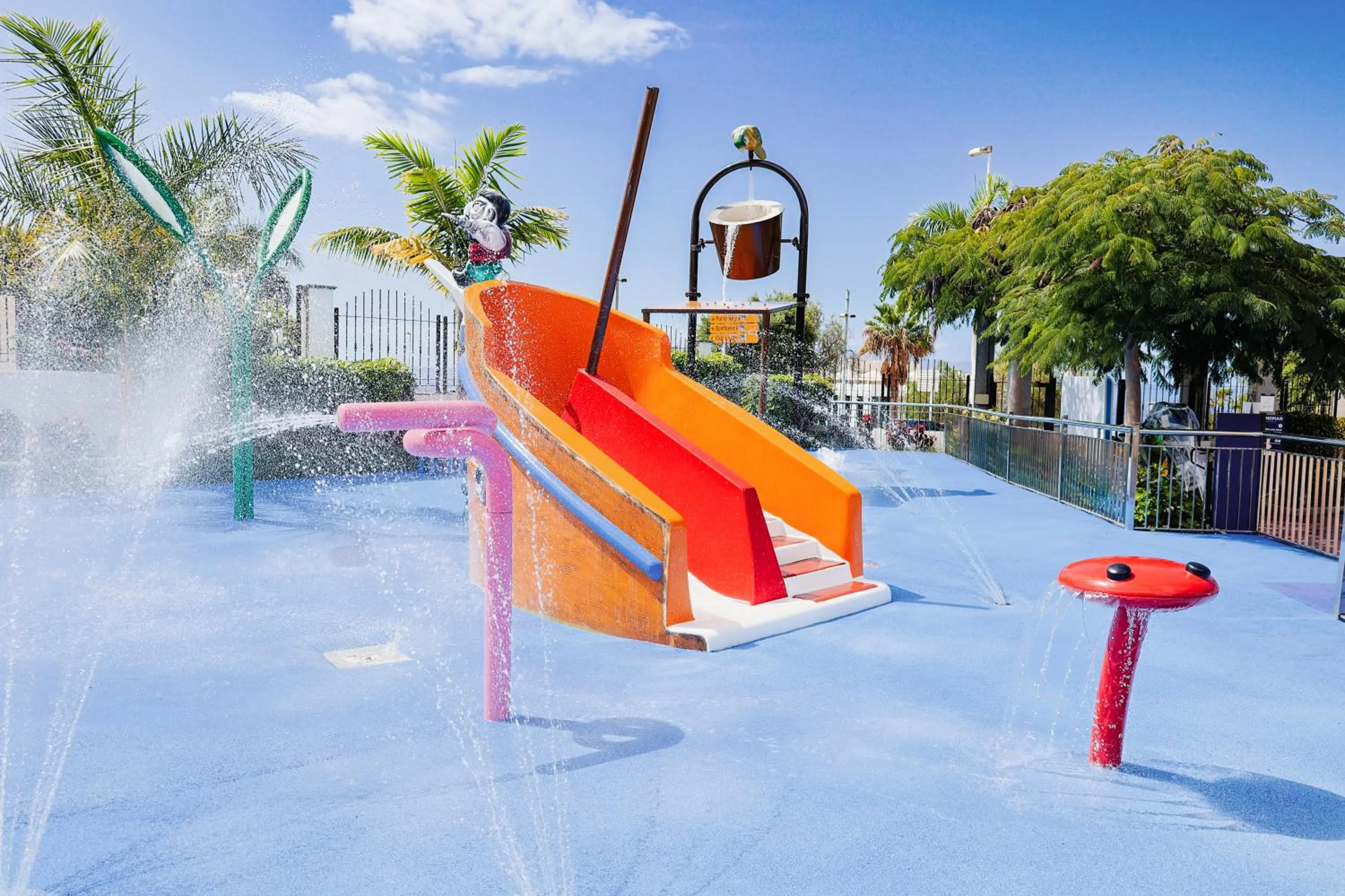 Day in Landmar Costa los Gigantes Family Resort