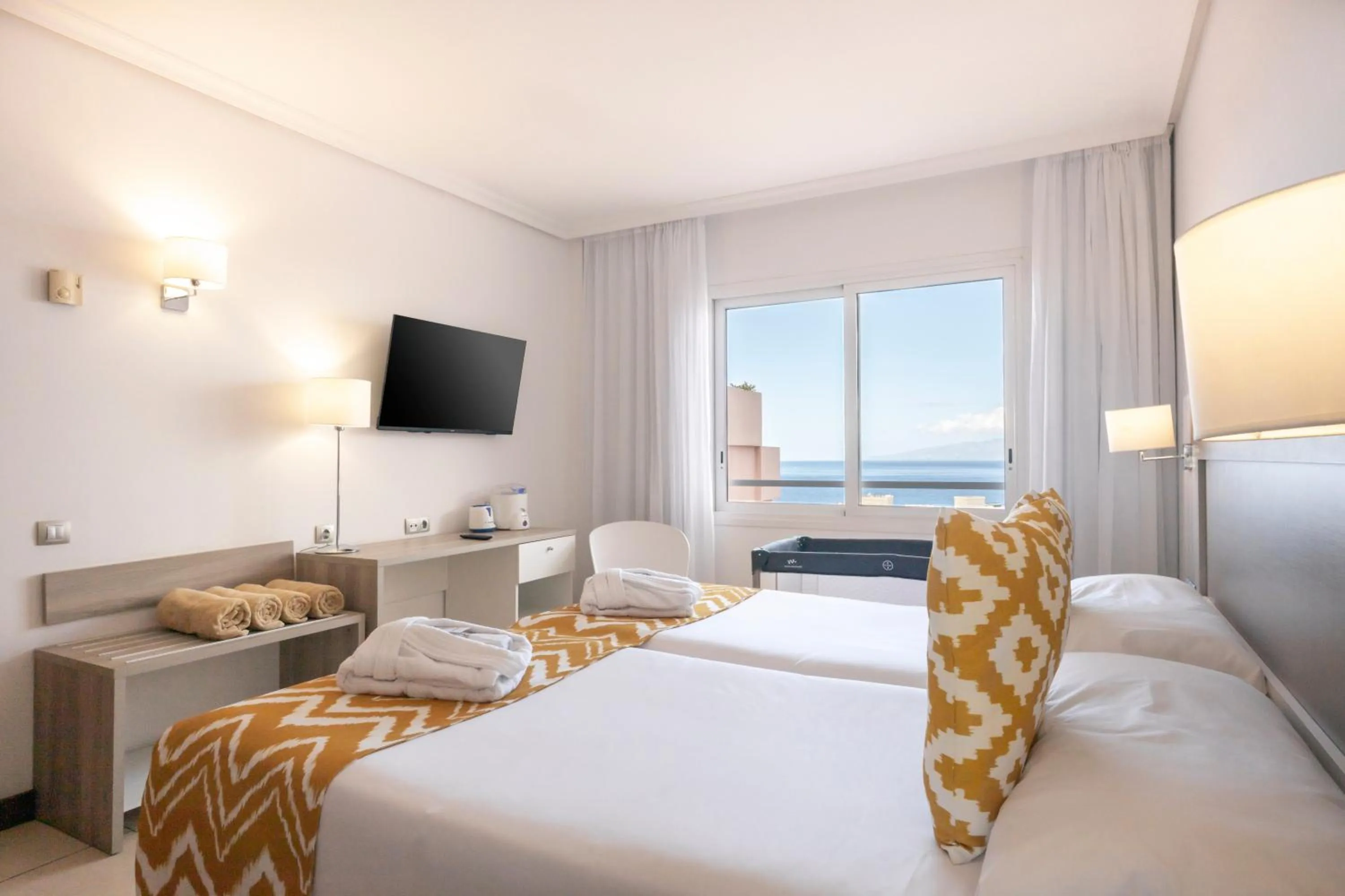 Bed in Landmar Costa los Gigantes Family Resort