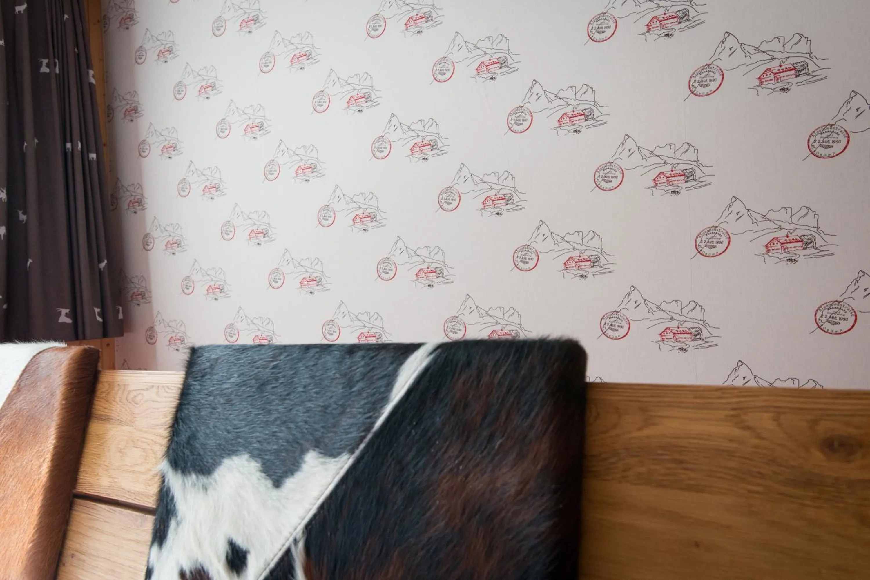 Photo of the whole room, Bed in Hotel Roggerli