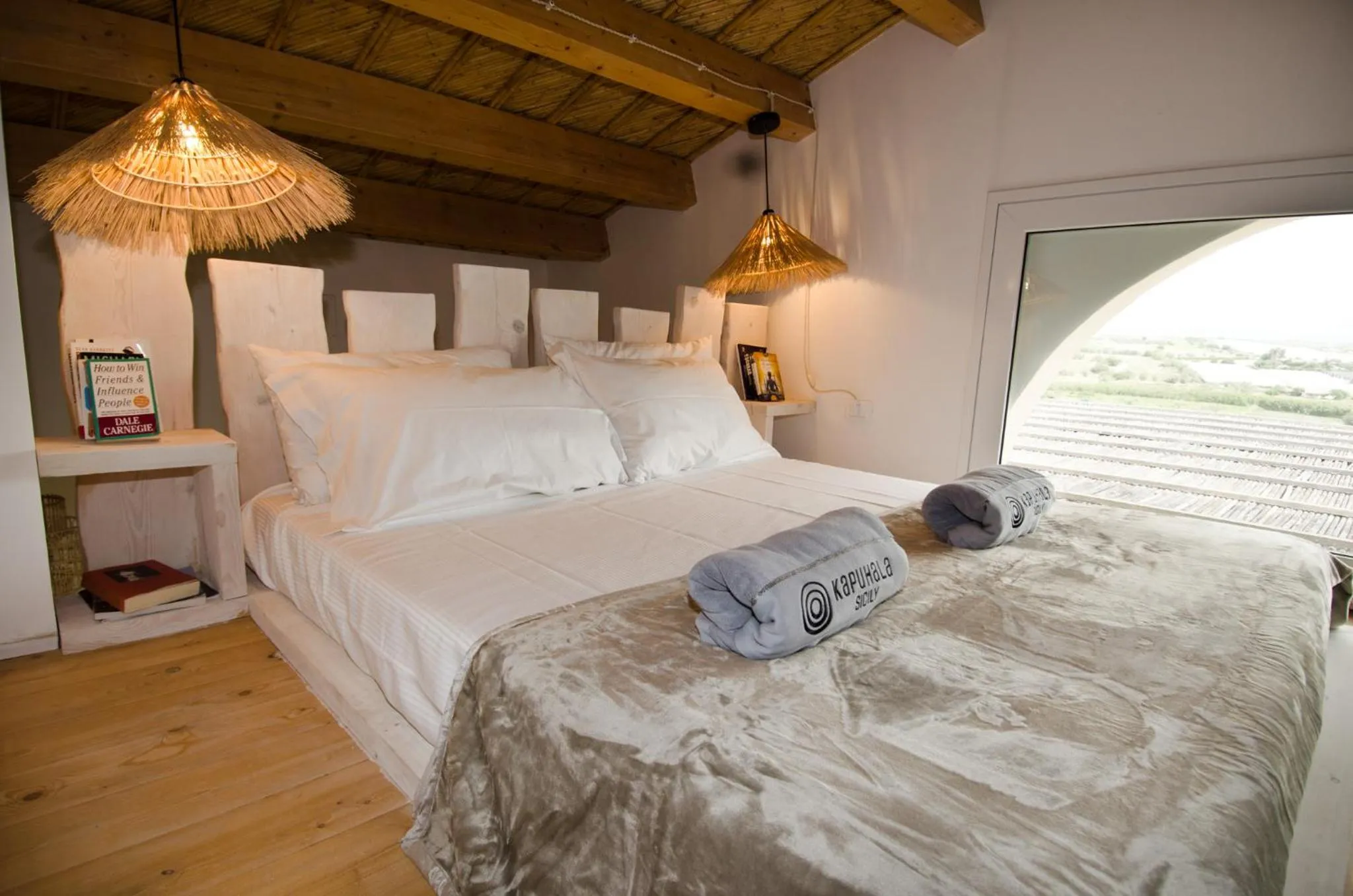 Bedroom, Bed in Kapuhala Sicily