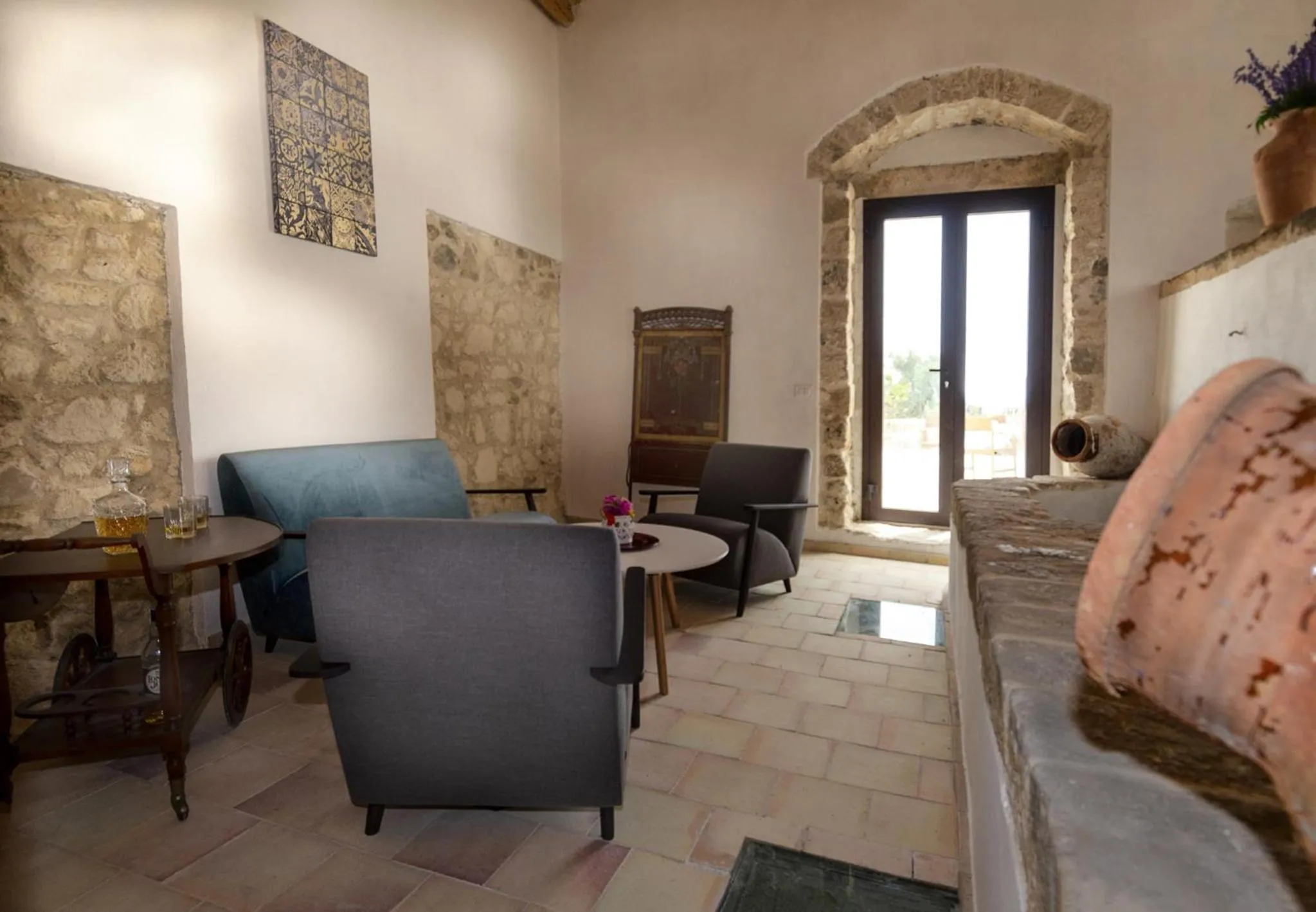 Photo of the whole room in Kapuhala Sicily