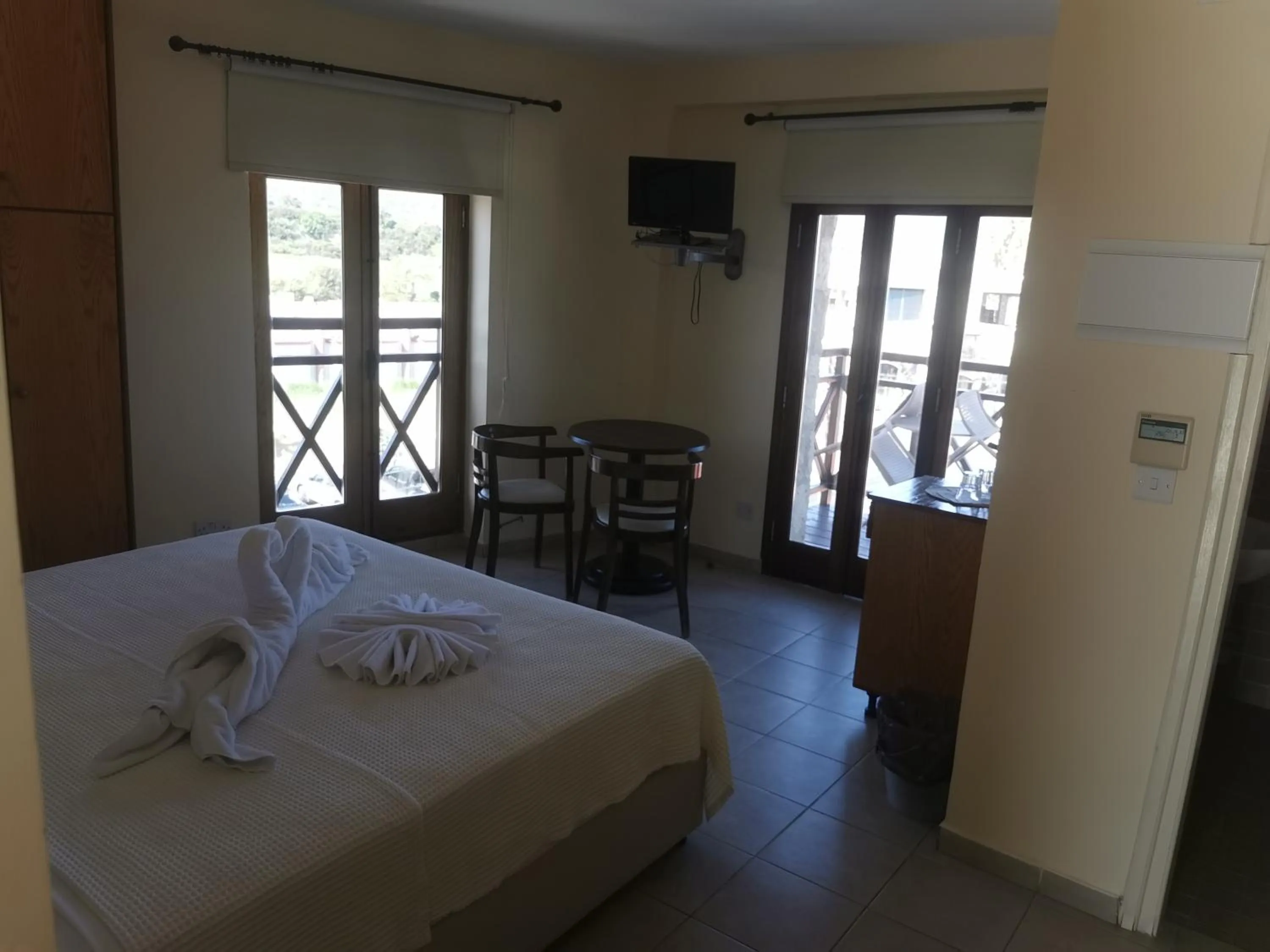 Bathroom in Y & P LATCHI HOTEL