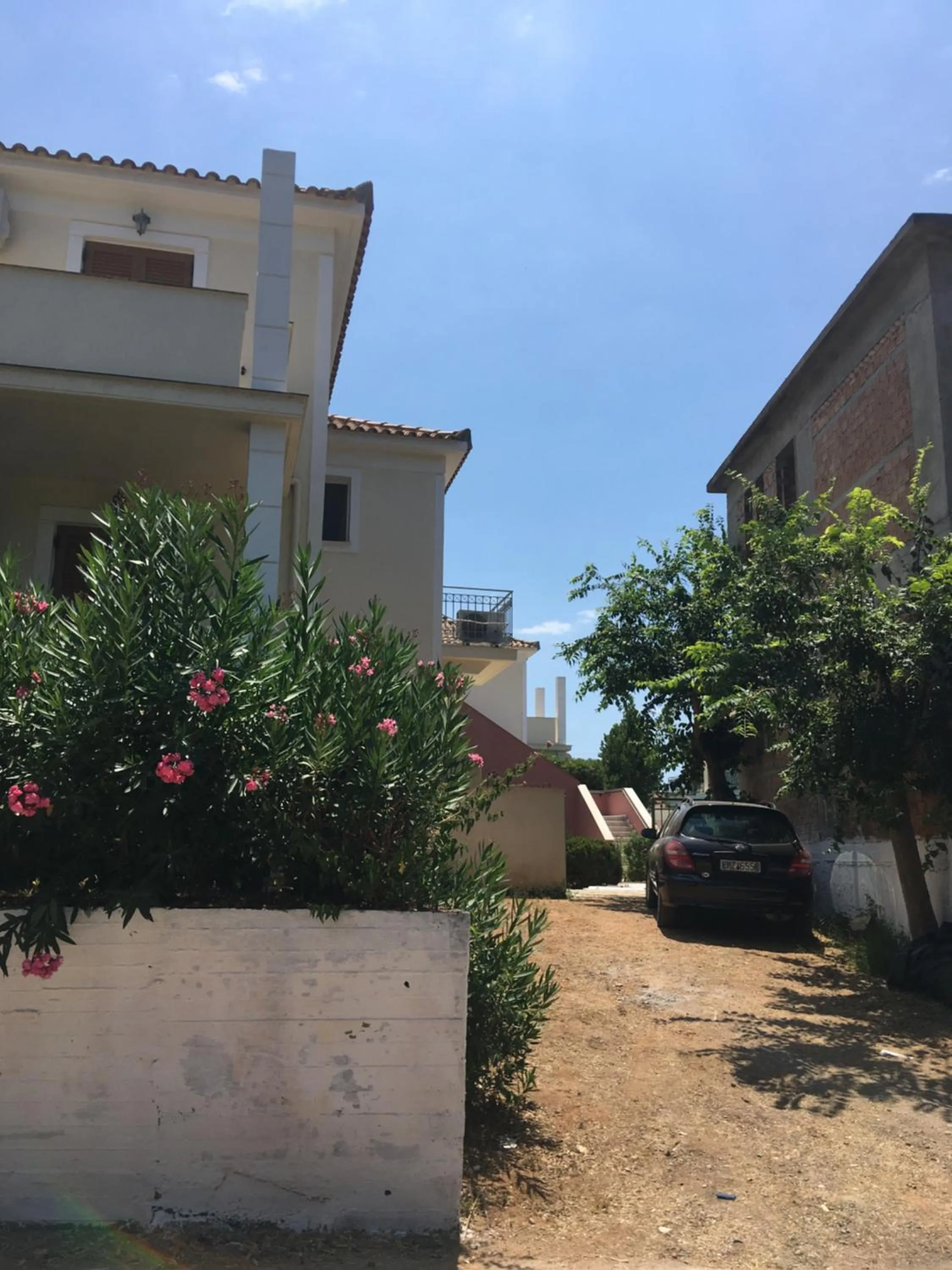 Georges Estates Hotel