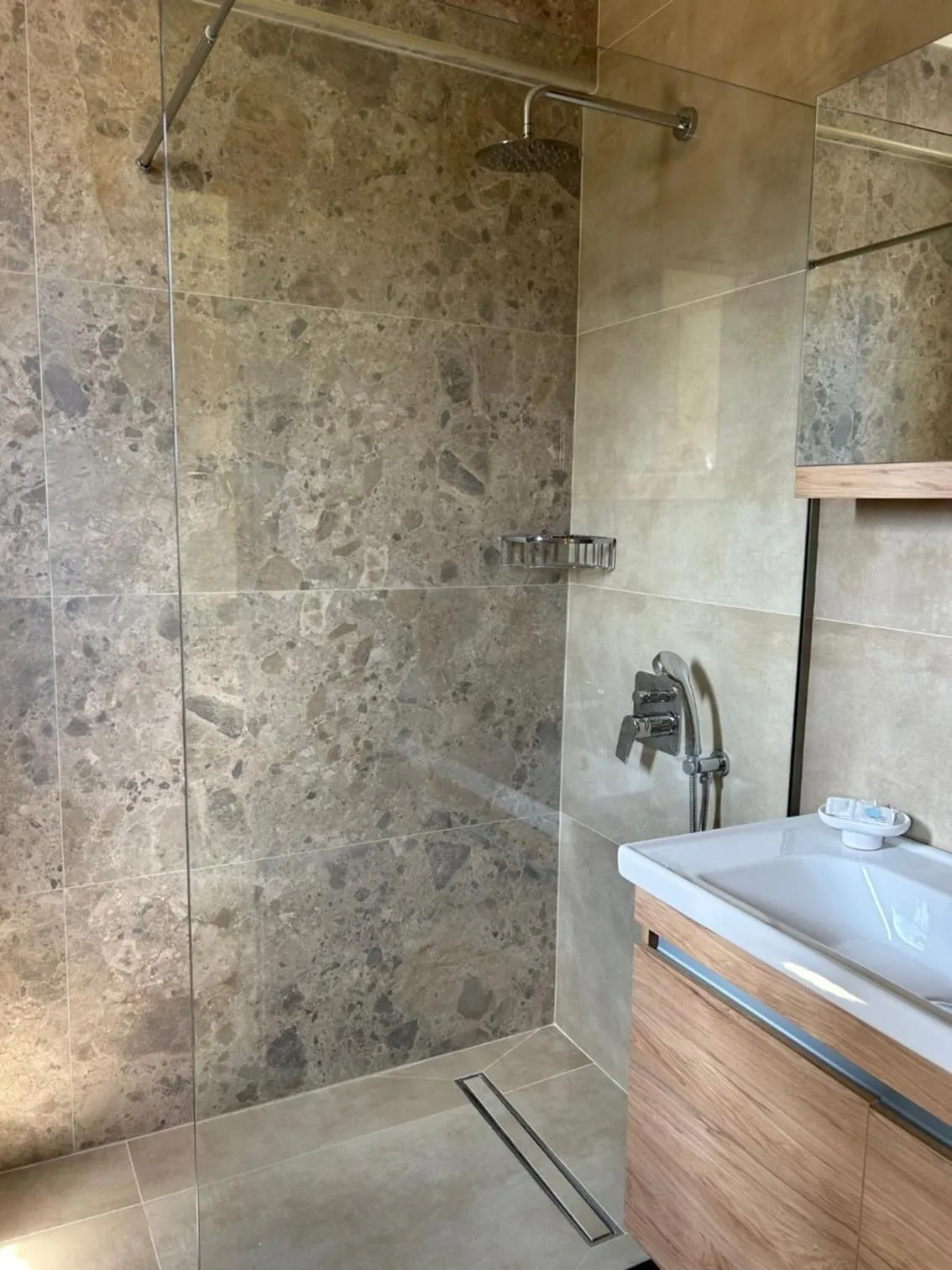 Georges Estates Hotel