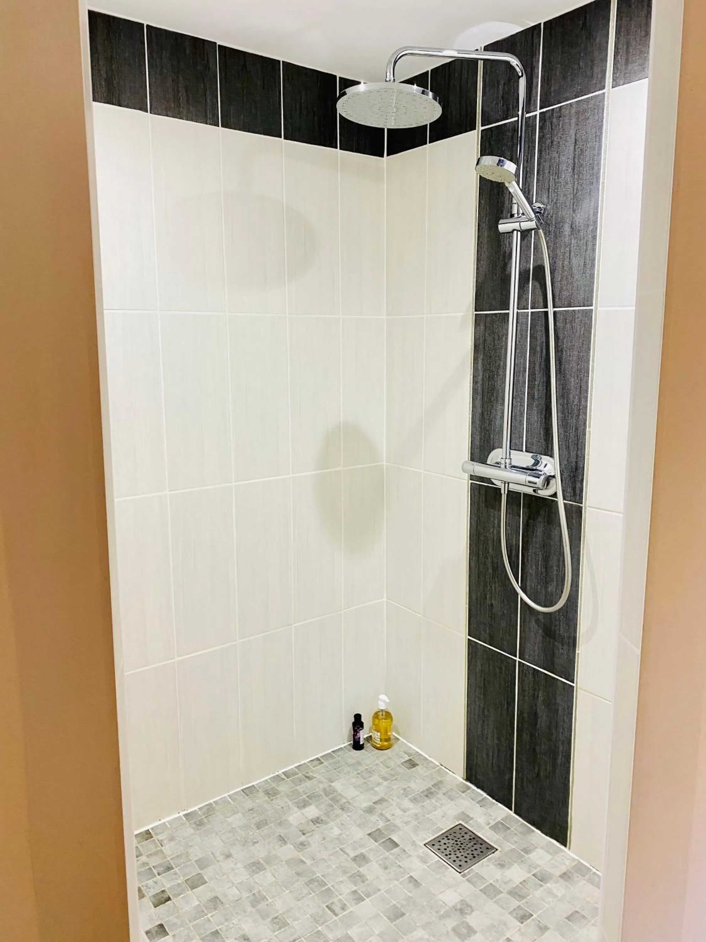 L'écrin de verdure GITE VERVEINE