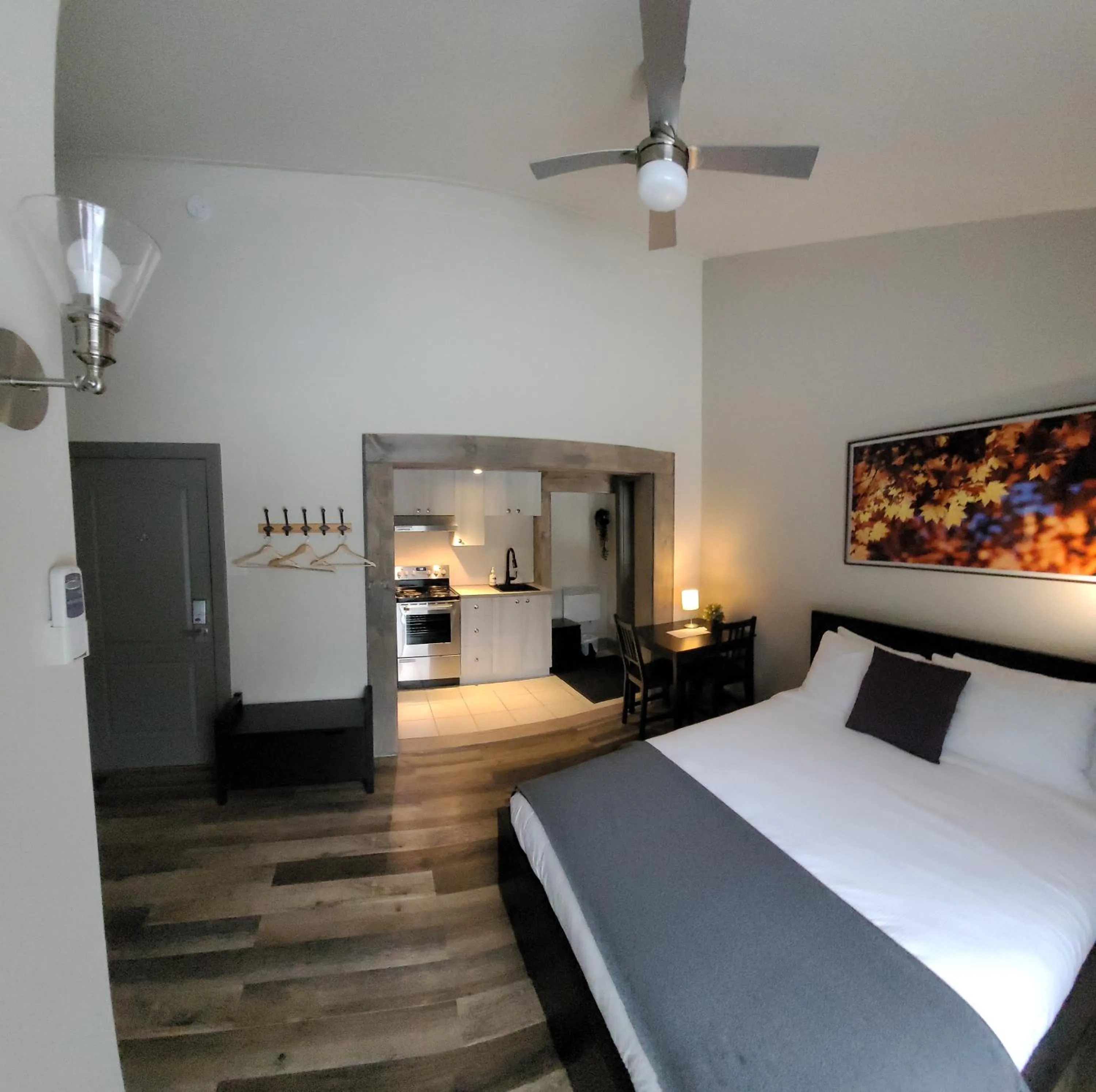 Kitchen or kitchenette, Bed in Oberge Val-David