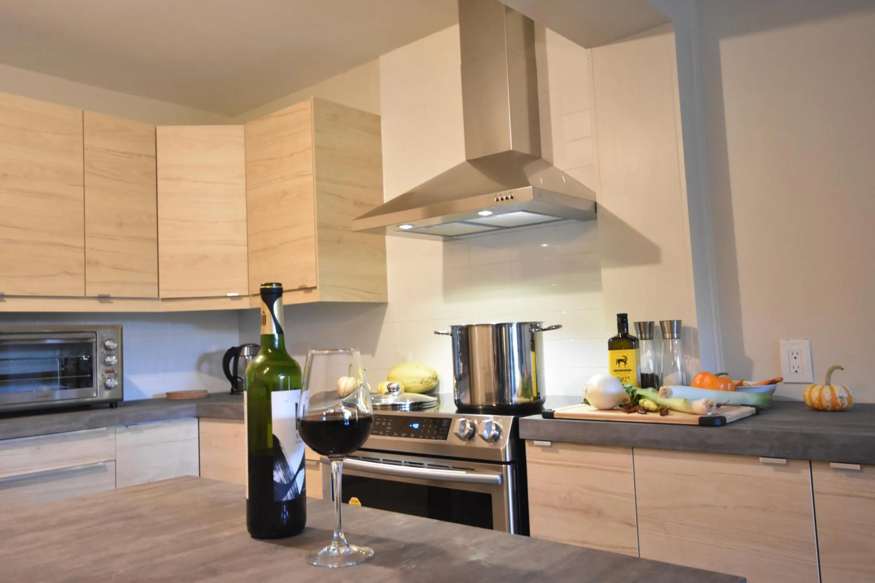 Kitchen or kitchenette in Oberge Val-David