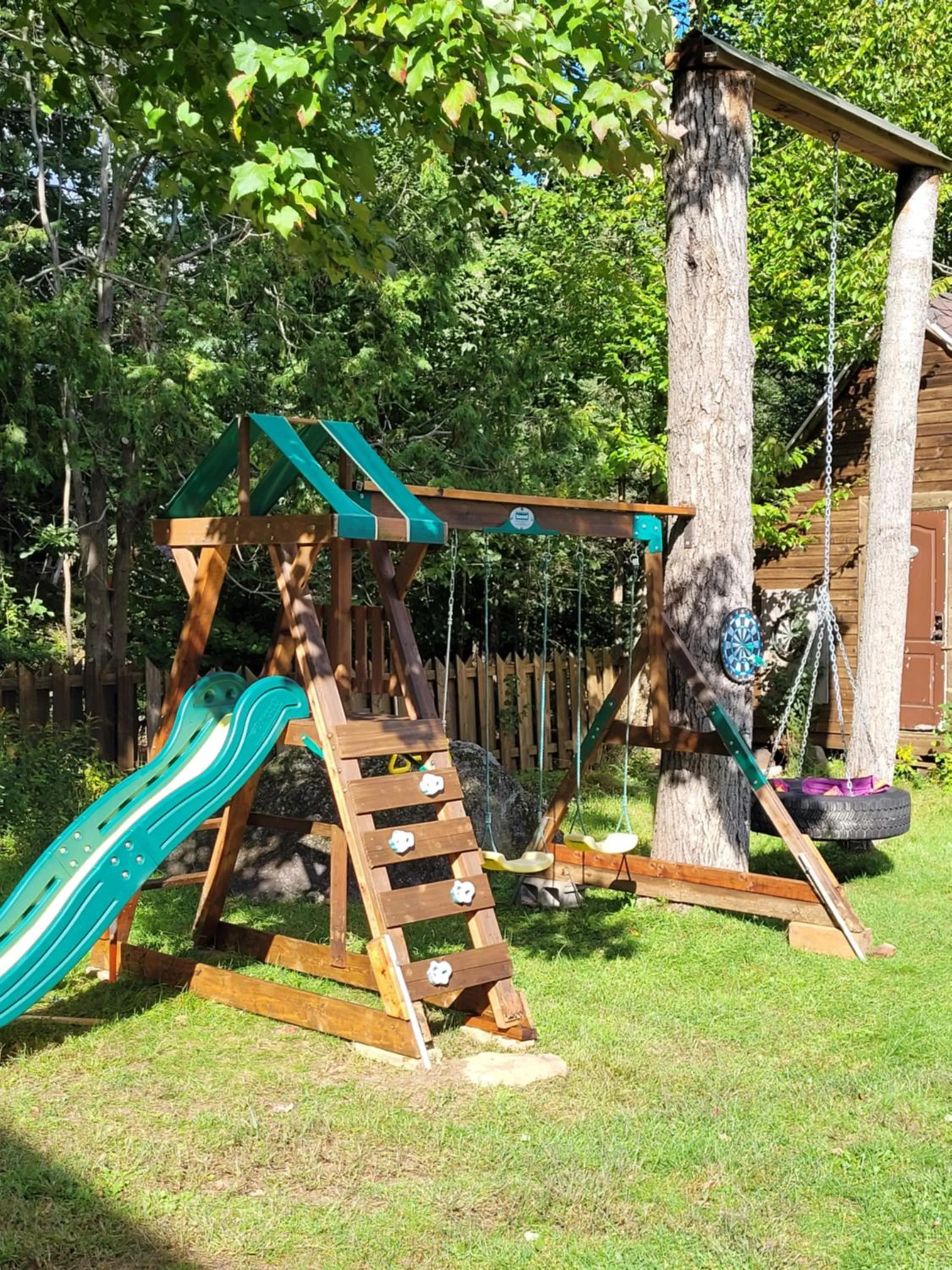 Children play ground in Oberge Val-David