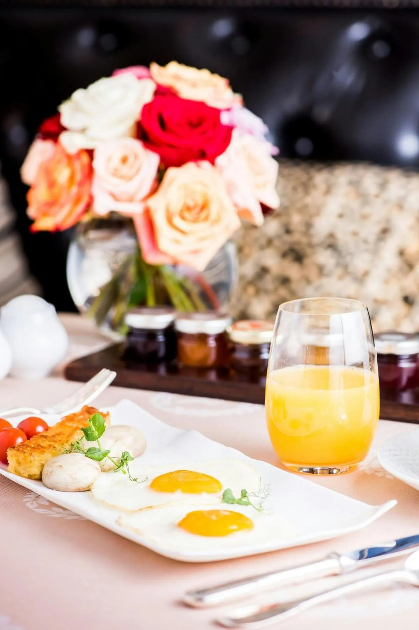 Breakfast in Hotel d'Angleterre