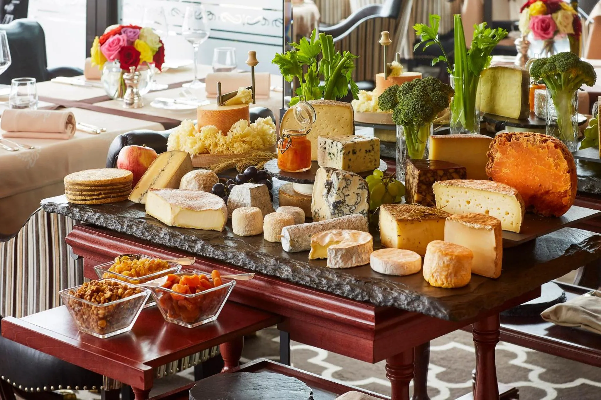 Restaurant/places to eat in Hotel d'Angleterre