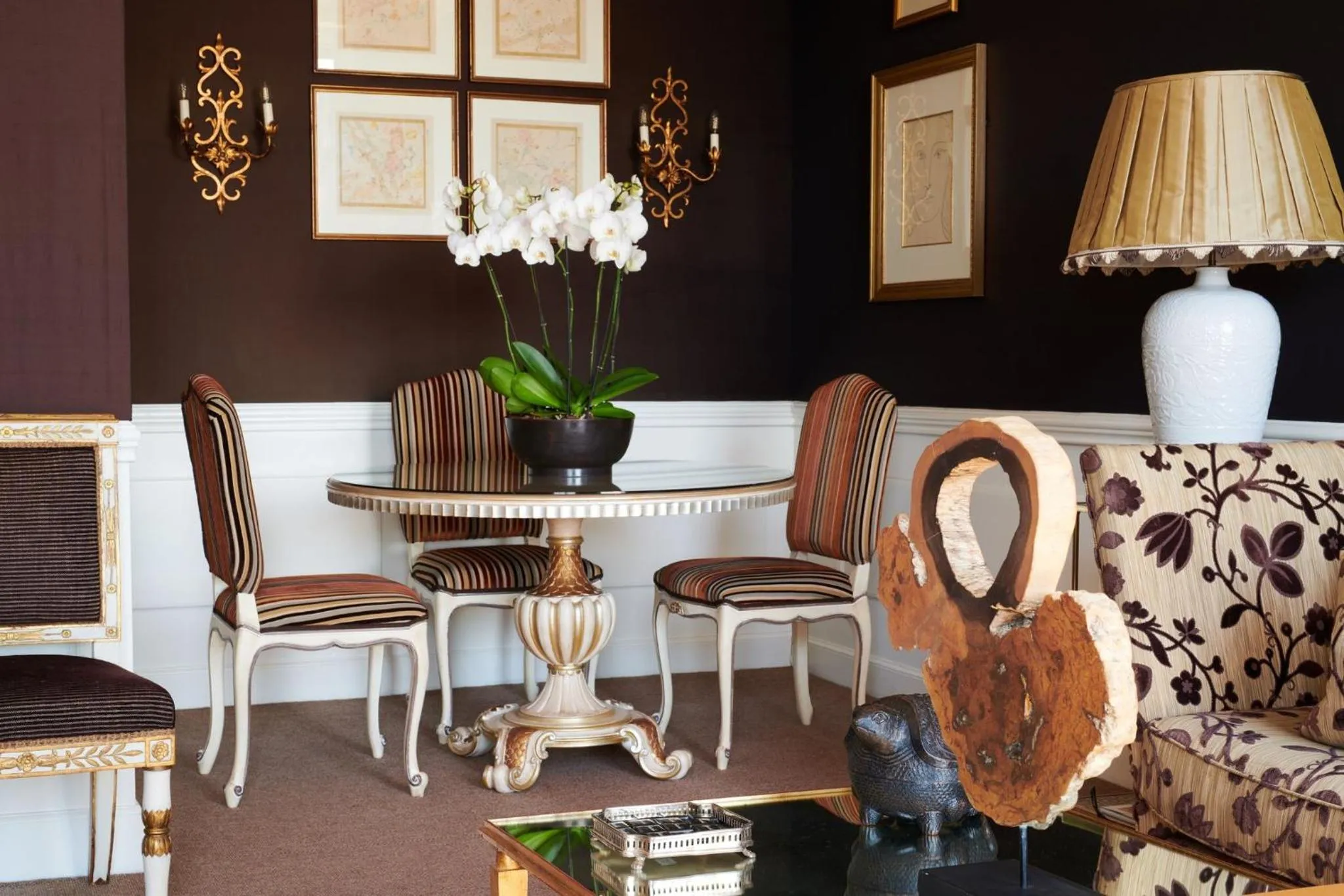 Bedroom in Hotel d'Angleterre