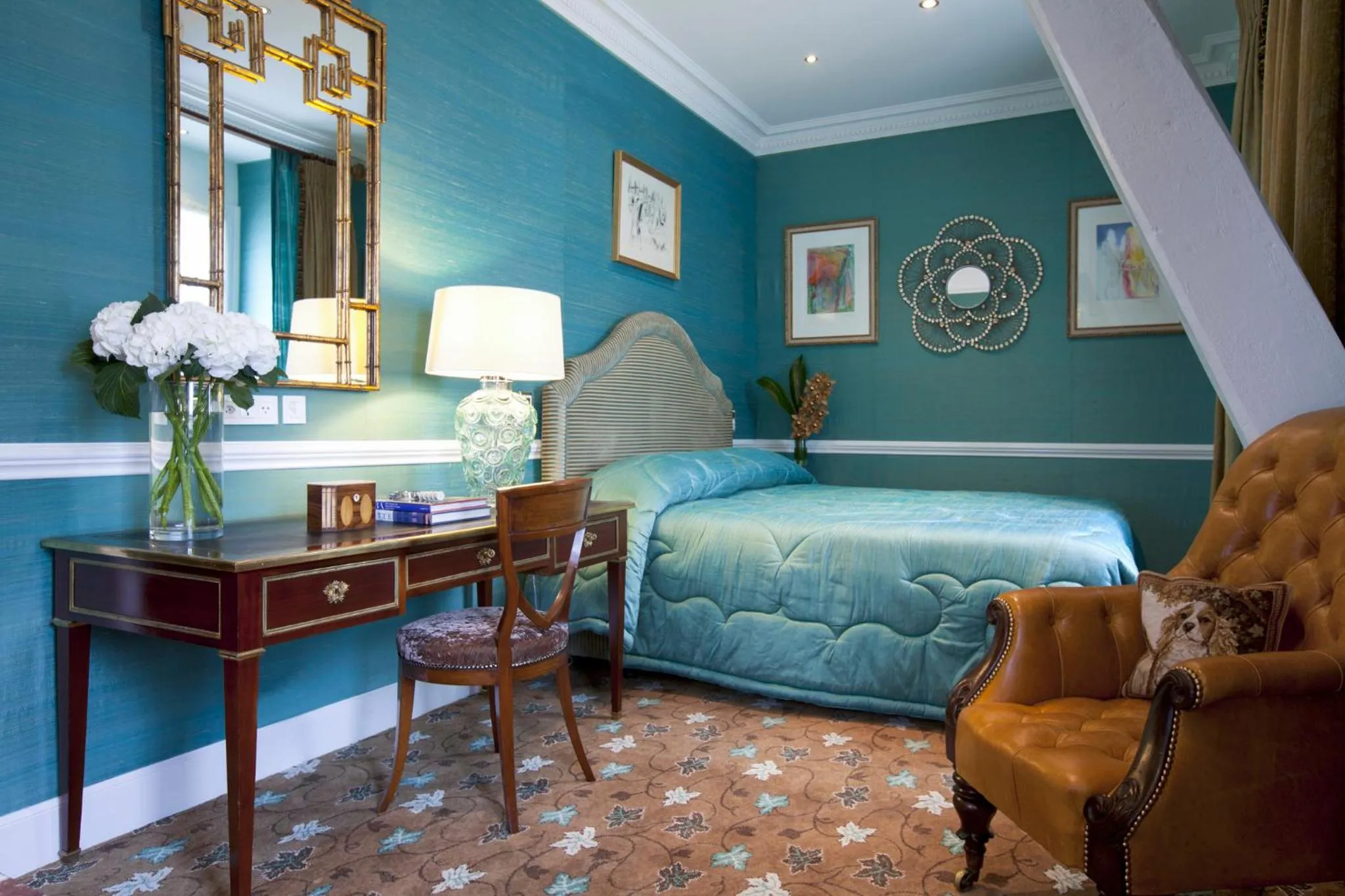 Photo of the whole room in Hotel d'Angleterre