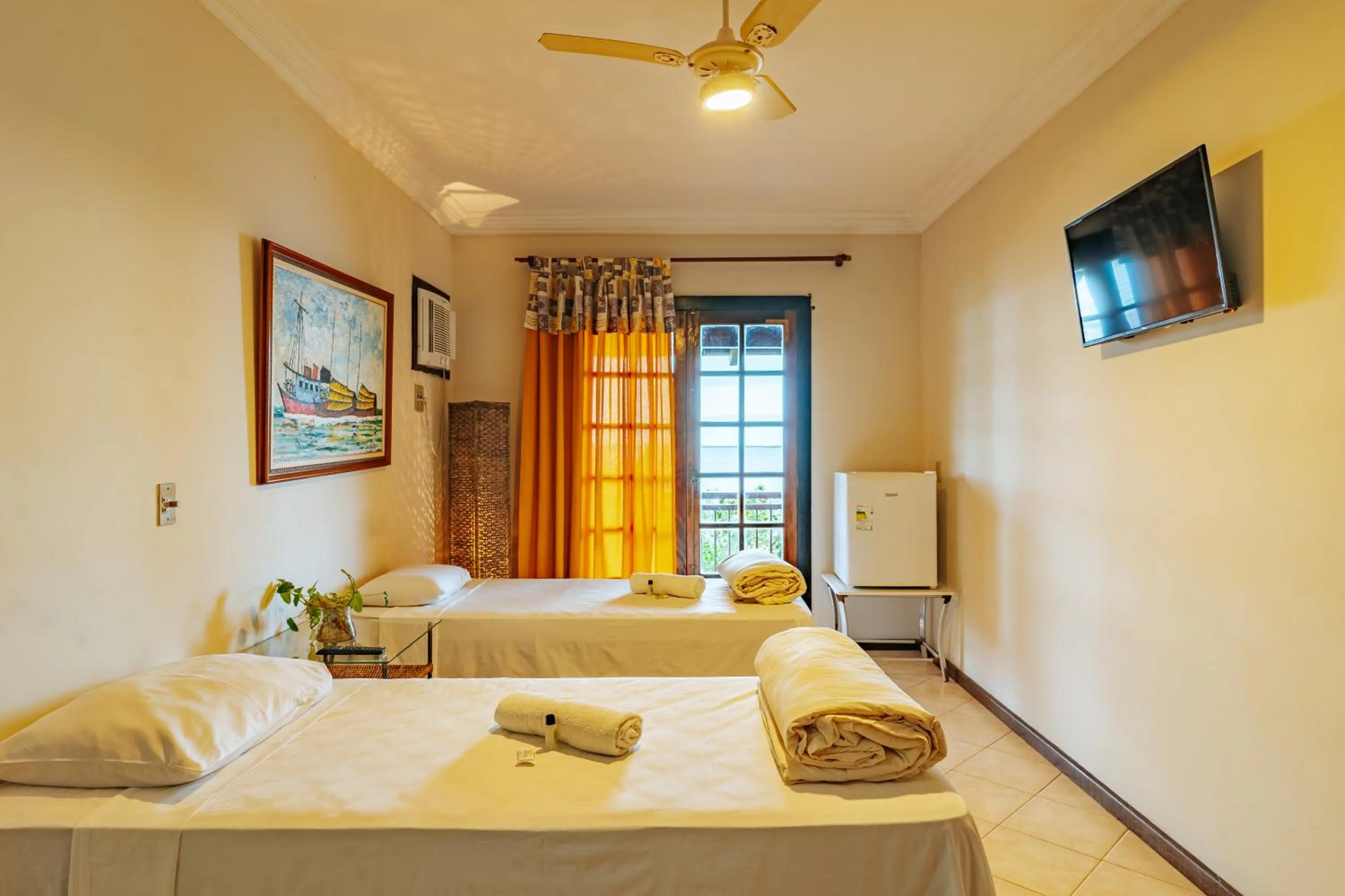 Bedroom, Bed in Hotel Cave do Sol