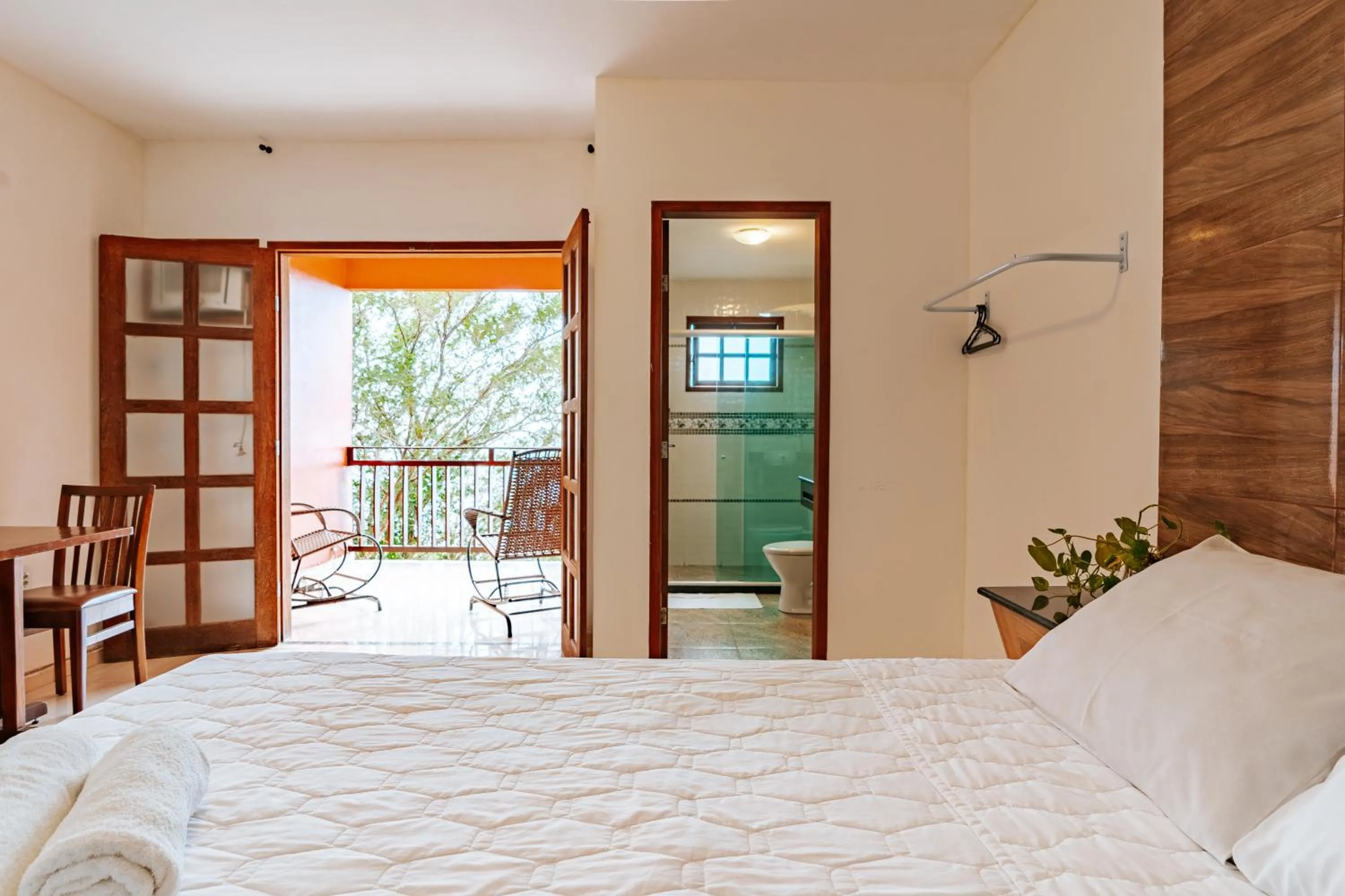 Photo of the whole room, Bed in Hotel Cave do Sol