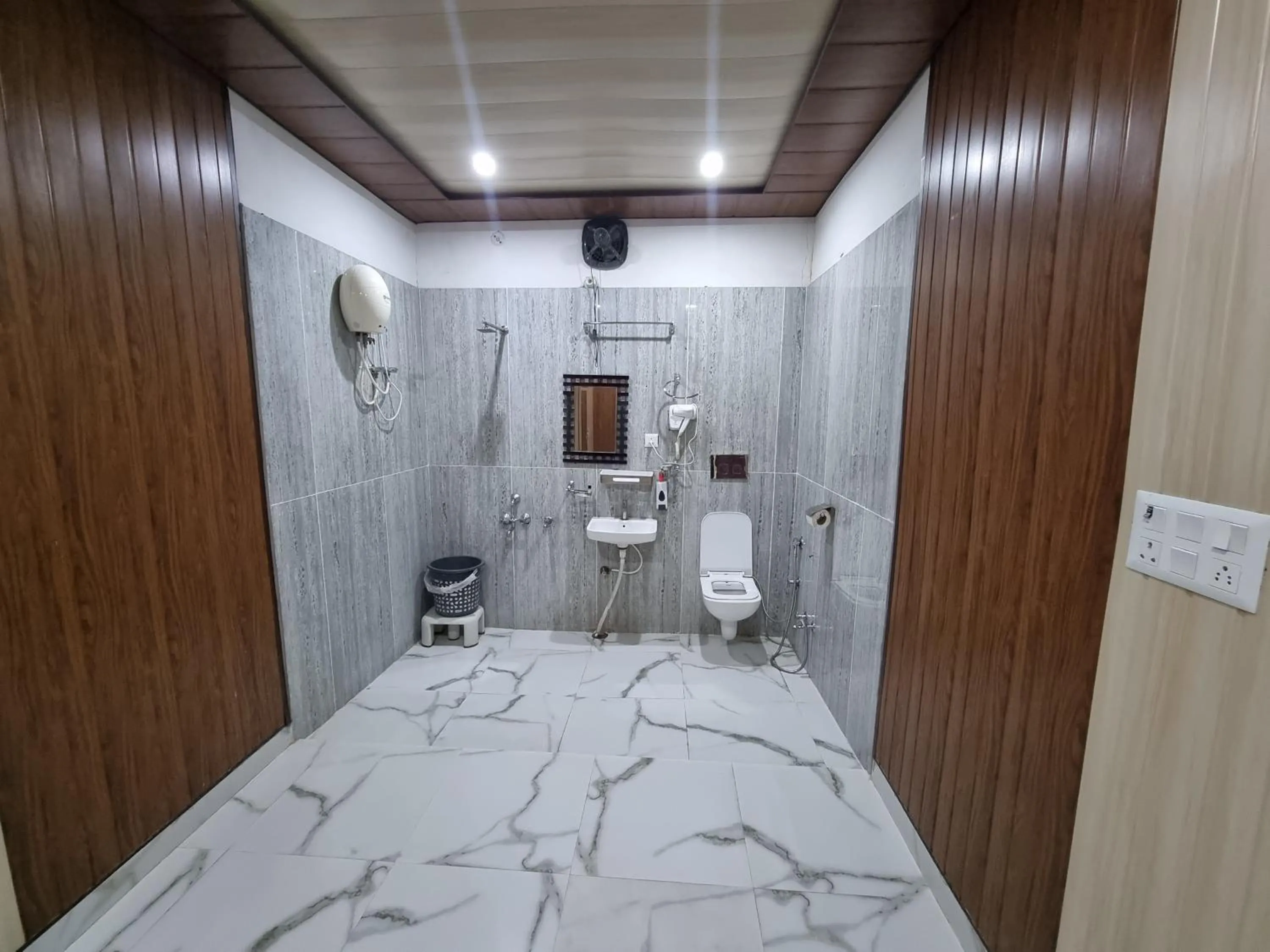 Bathroom in Bundeli Farm Resort & Banquet Orchha