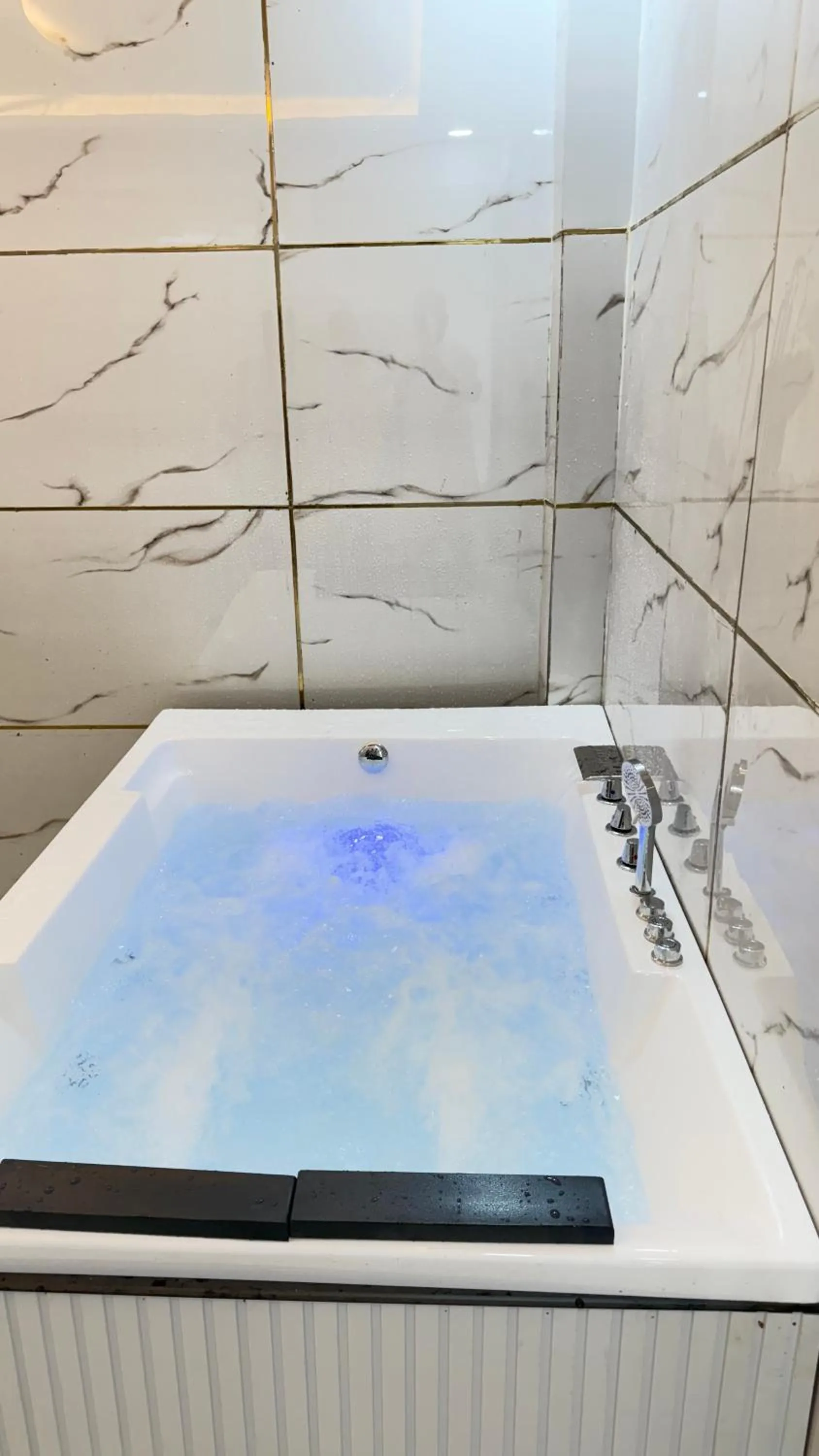 Bathroom in Bundeli Farm Resort & Banquet Orchha