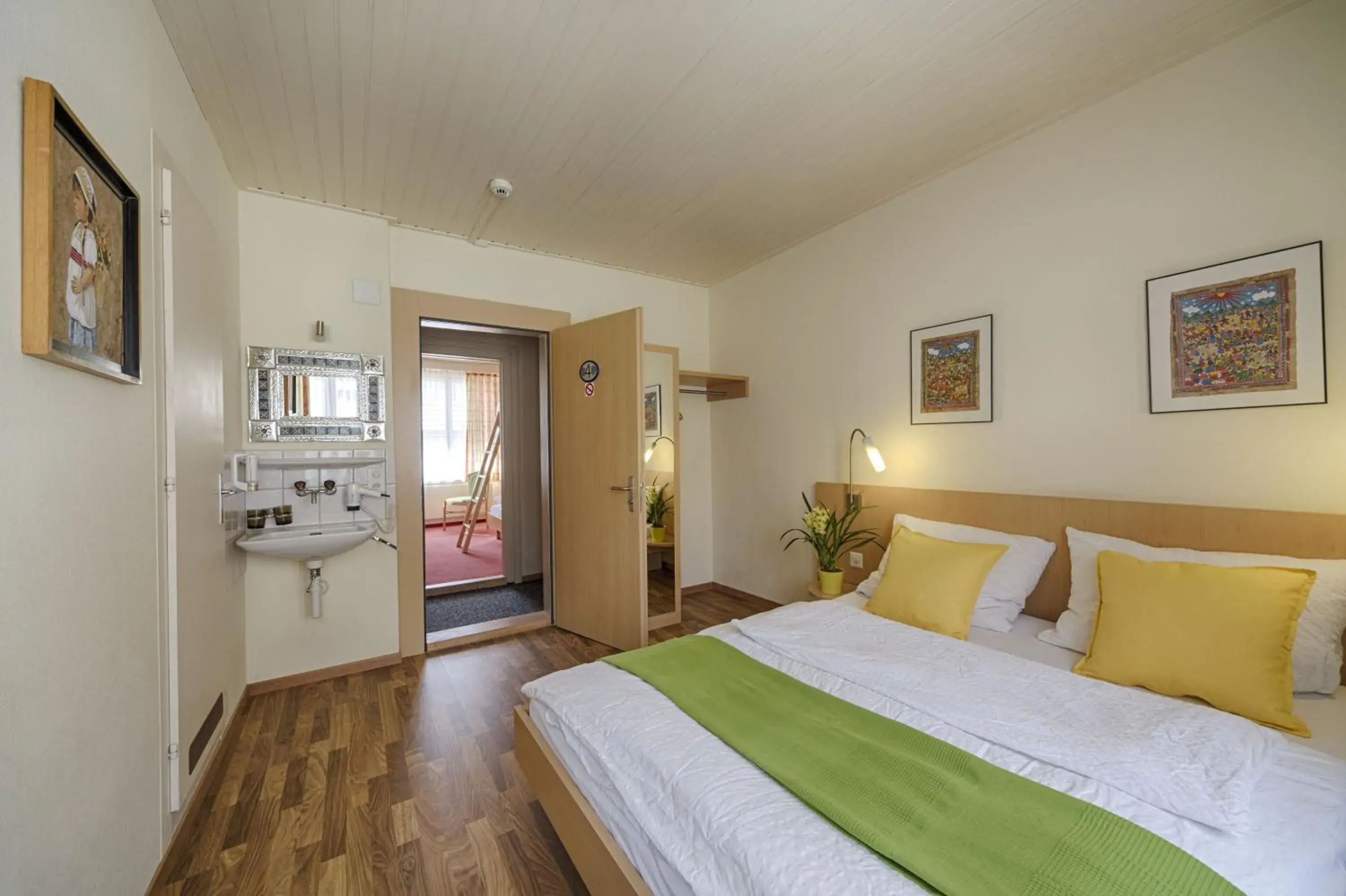 Family Room in Hotel Blume Interlaken Family Room in Hotel Blume Interlaken