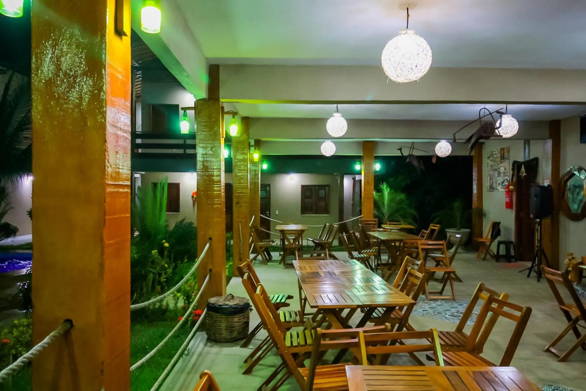 Restaurant/places to eat in Pousada Recanto Beach