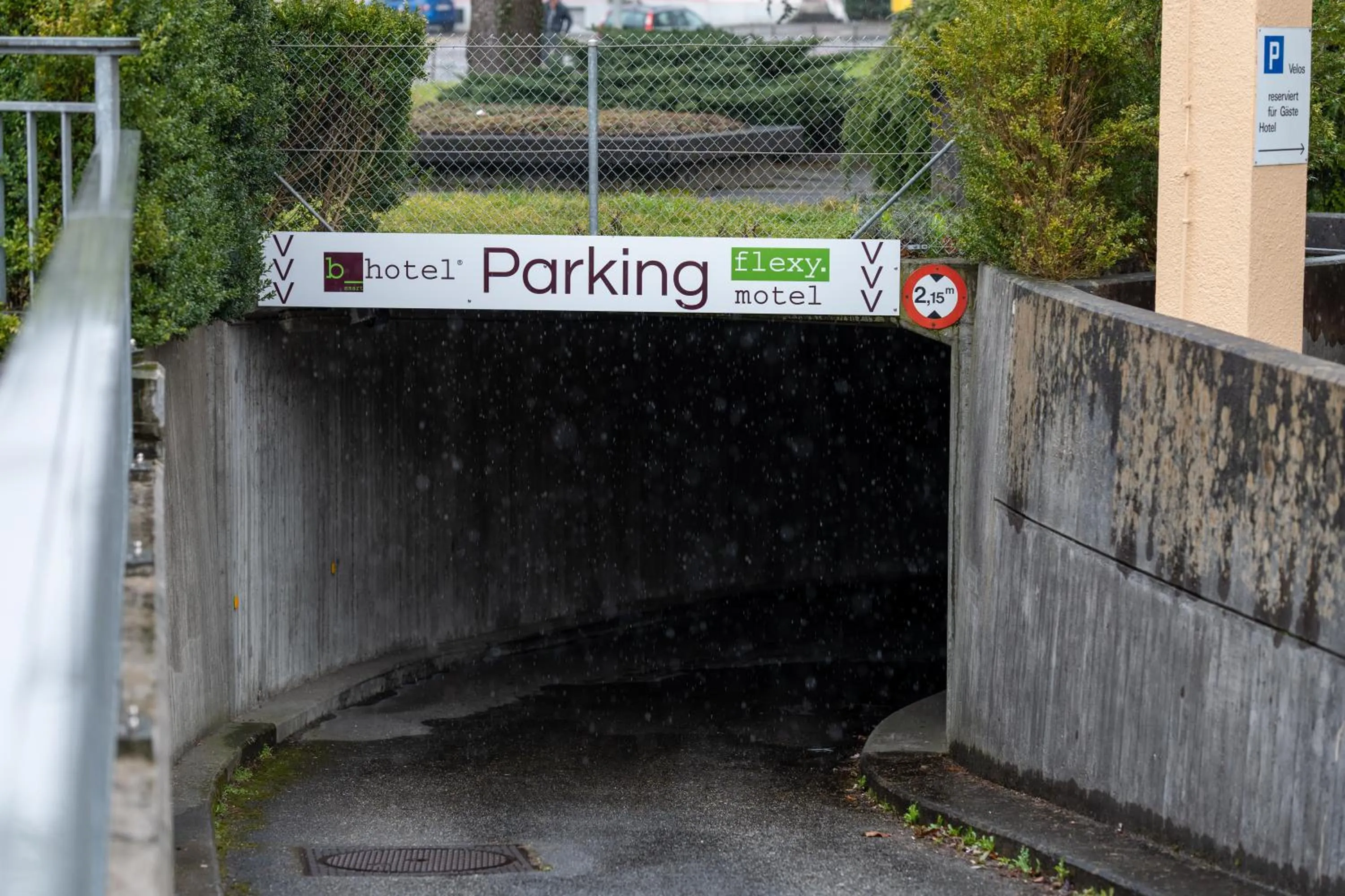 Parking in b-smart hotel Schönenwerd