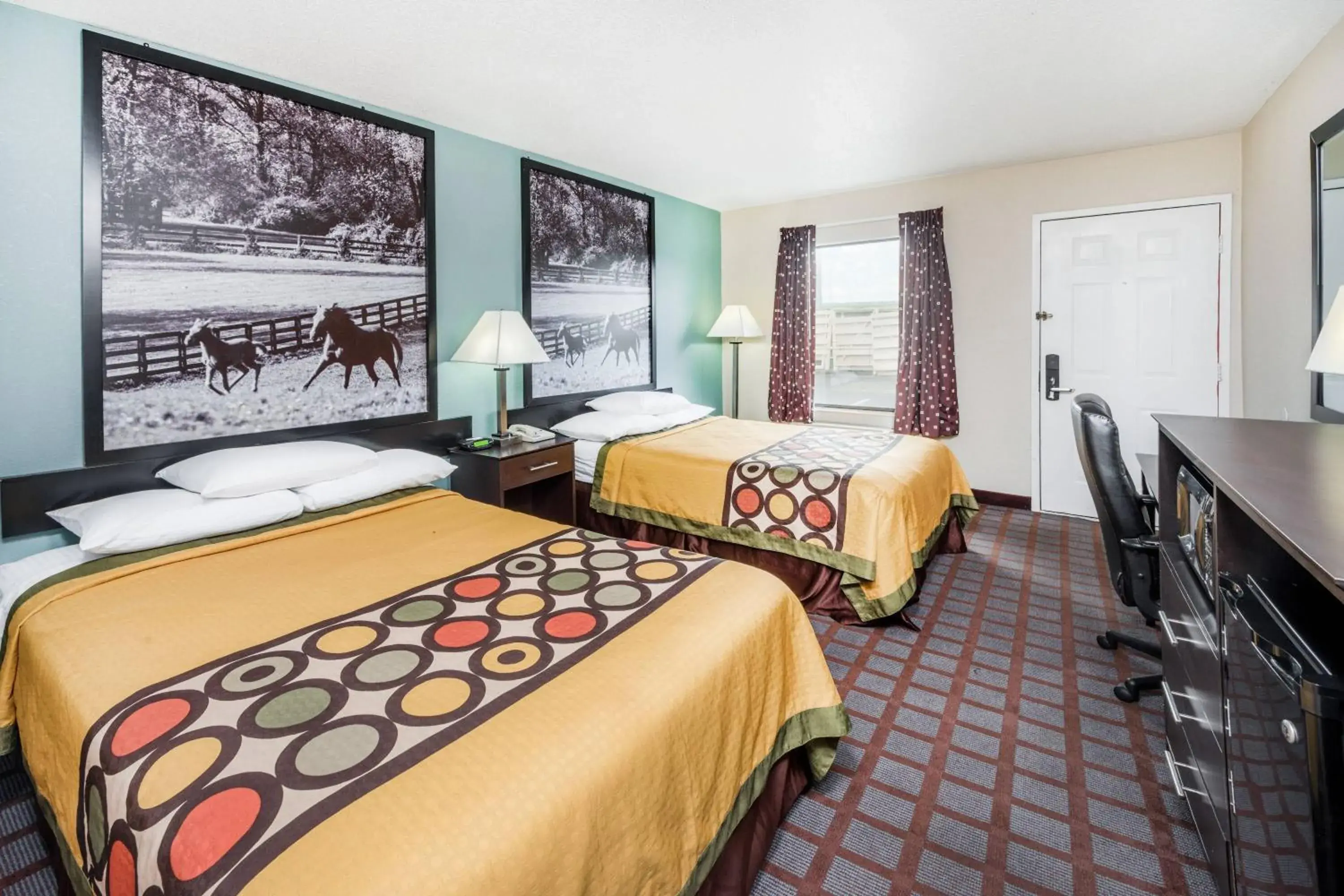 Double Room in Hotel 7 Inn Paducah Double Room in Hotel 7 Inn Paducah