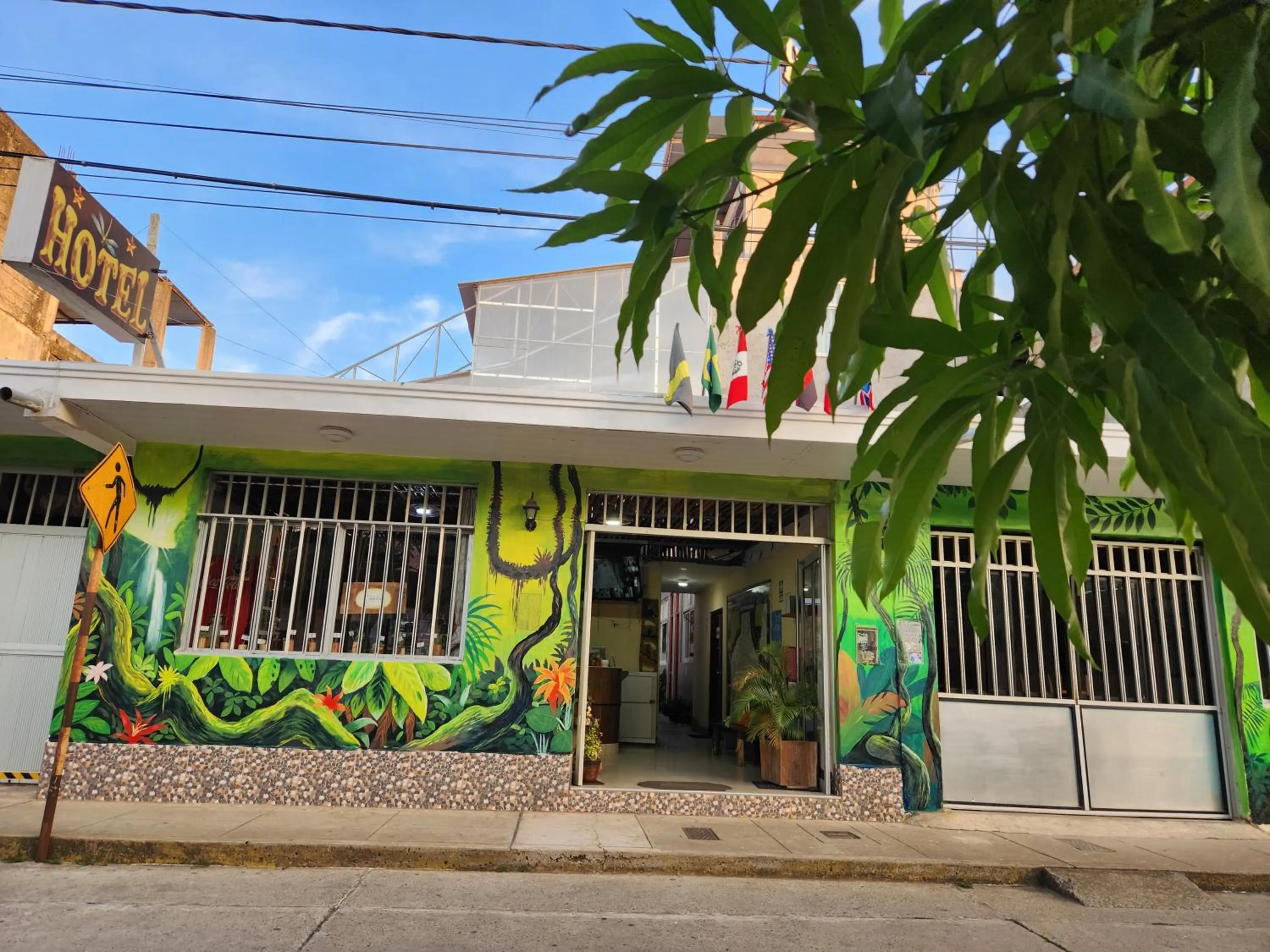 Facade/entrance in Libélula Hotel