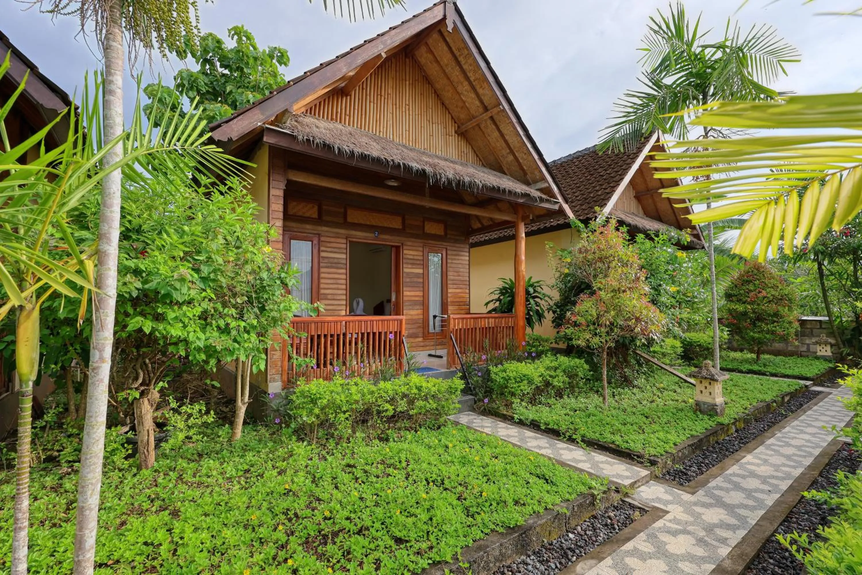 Garden in RR Cottage