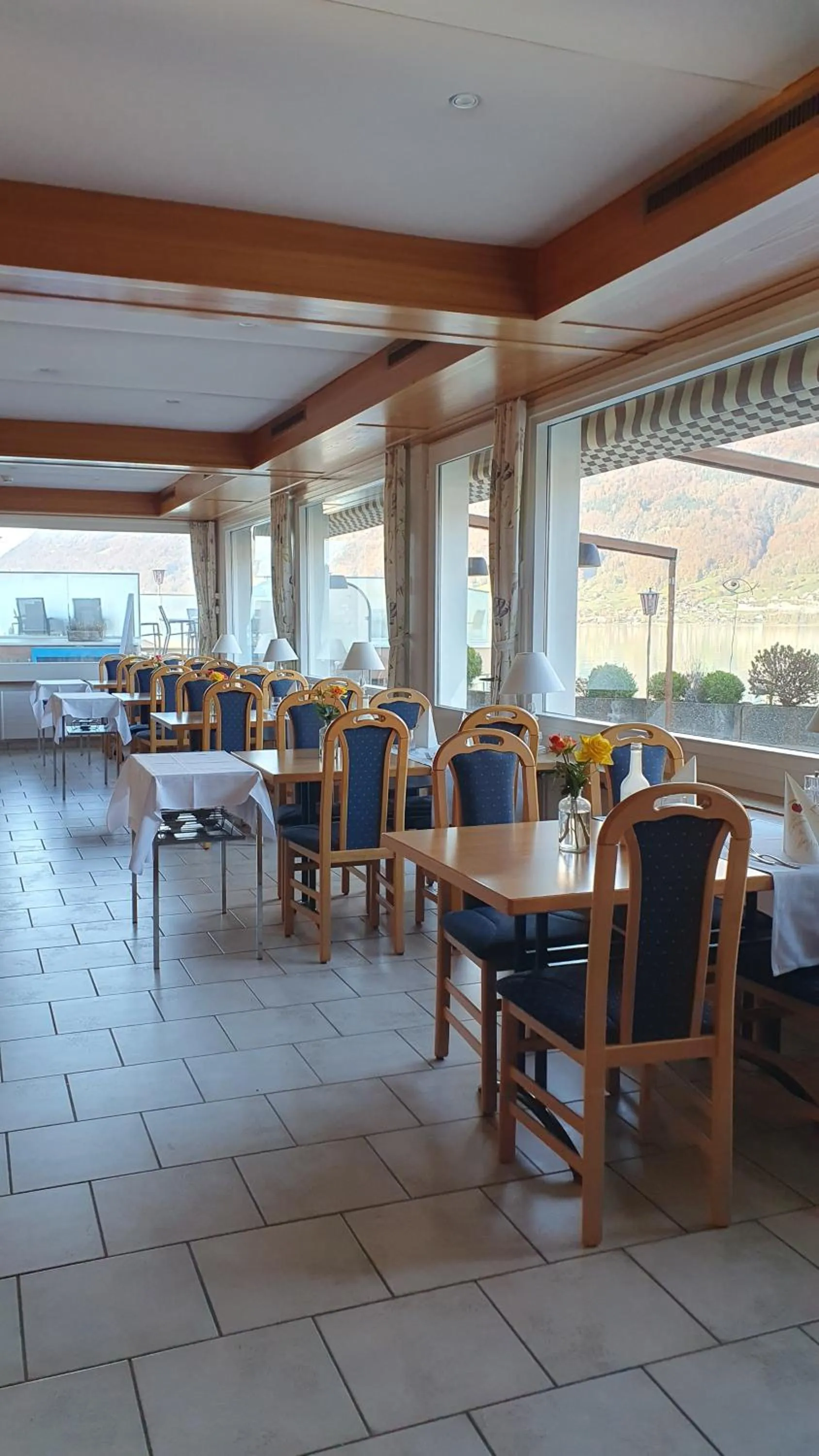 Restaurant/places to eat in Hotel Strandhotel