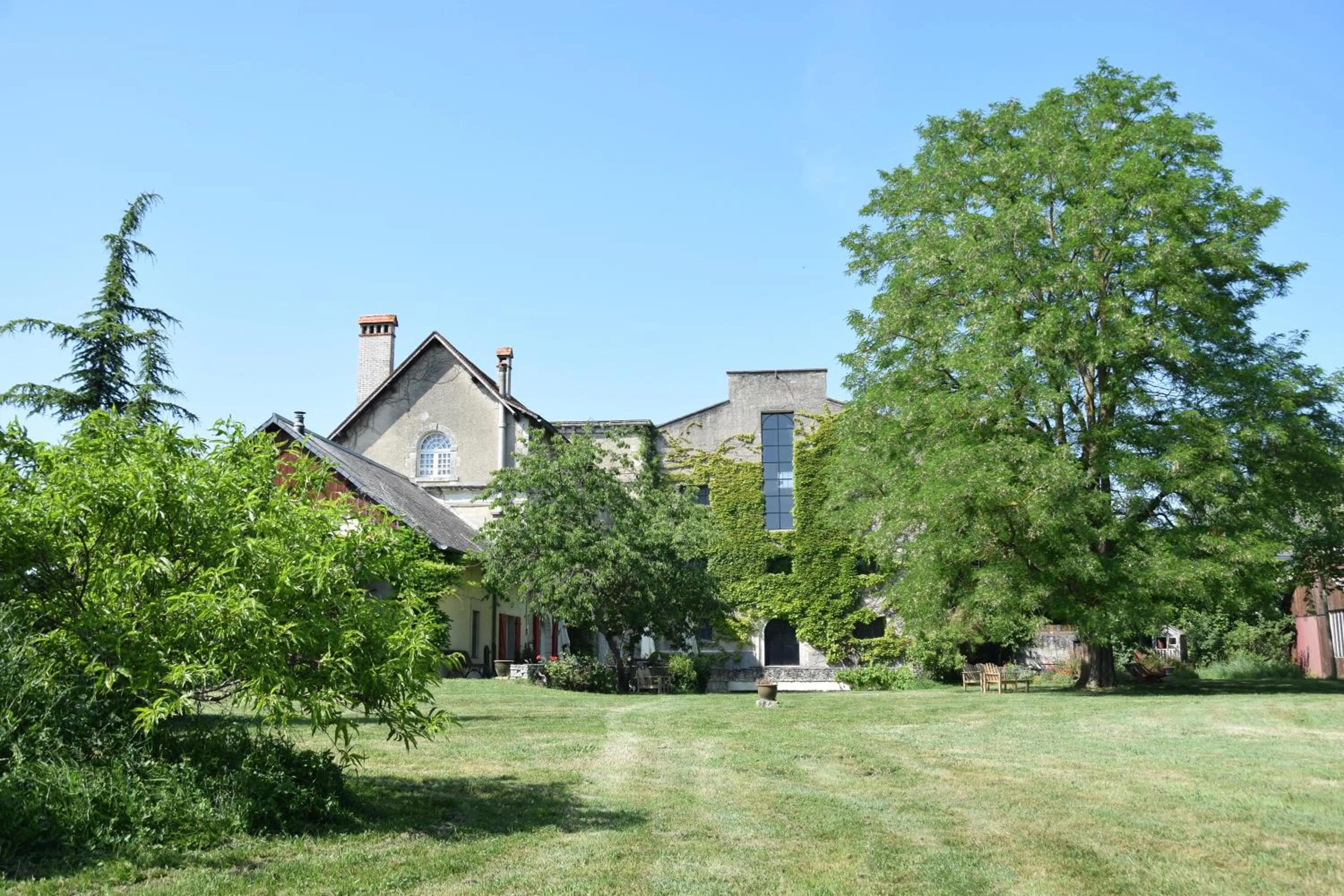 Property building in Moulins de Clan