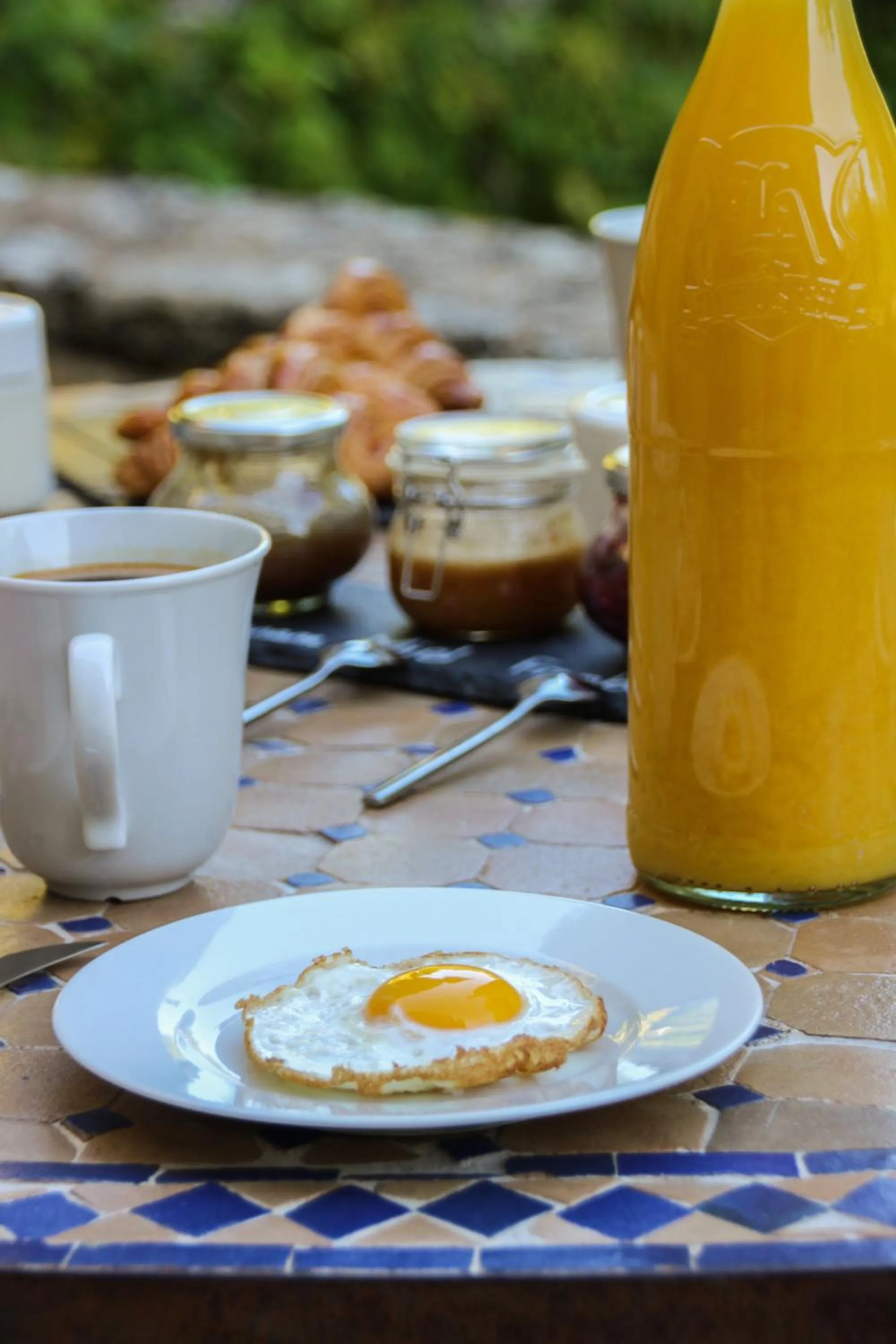 Breakfast in Moulins de Clan