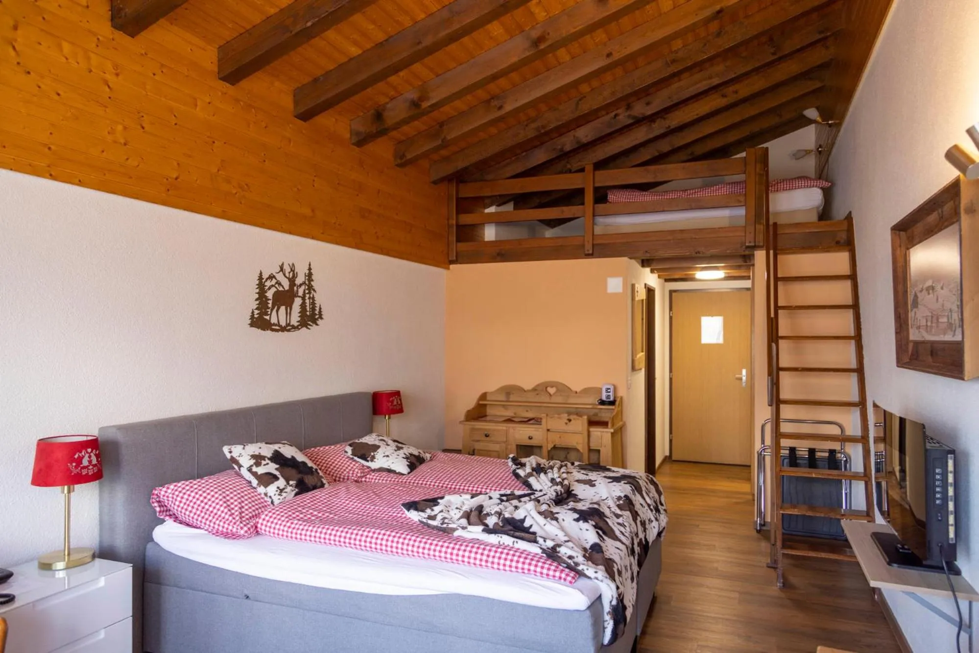 Bed in Chalet-Hotel Beau-Site