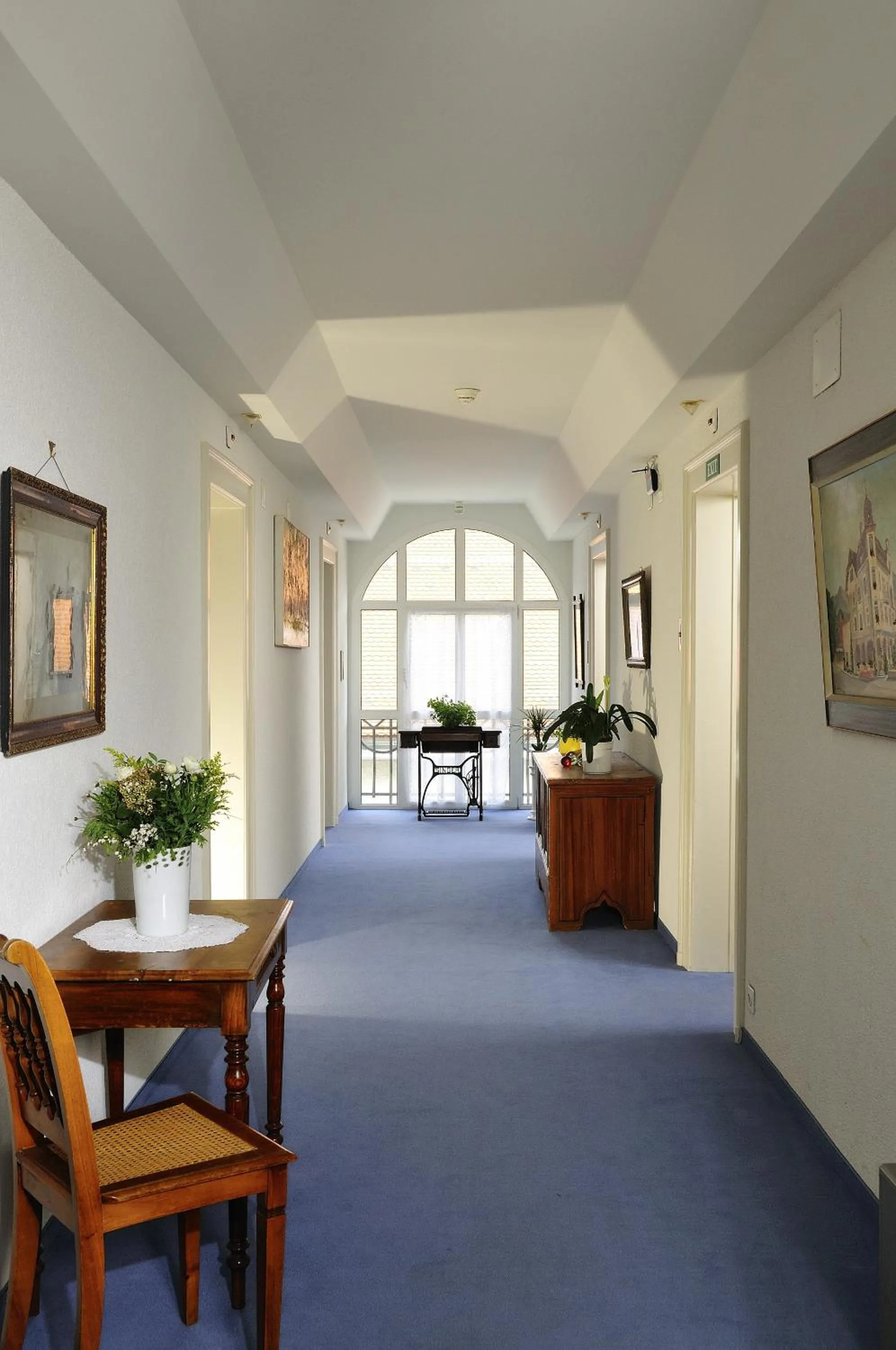 Decorative detail in Hotel Lötschberg