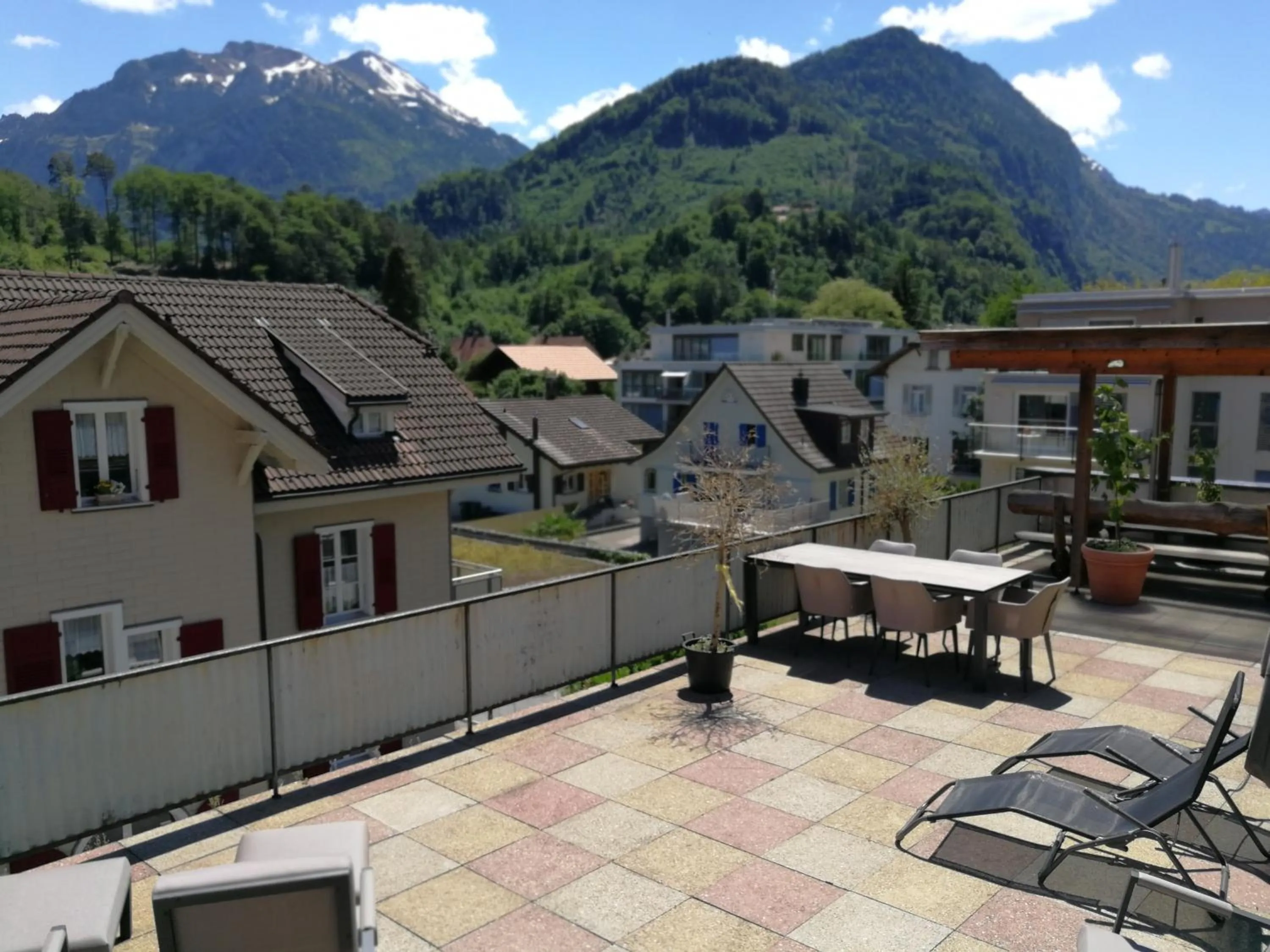 Neighbourhood in Hotel Lötschberg