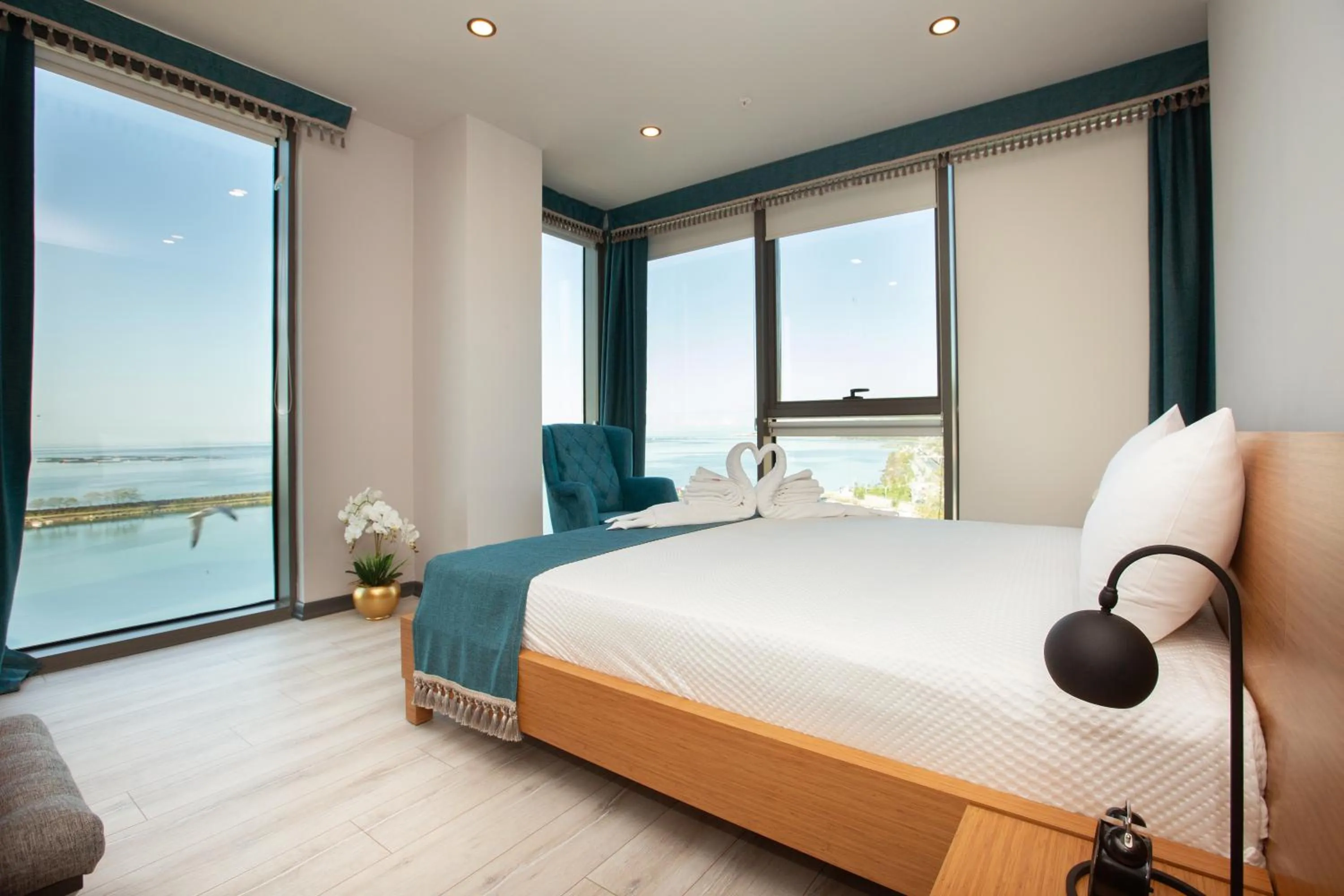 Bedroom, Bed in Marina Green Suite & Residence