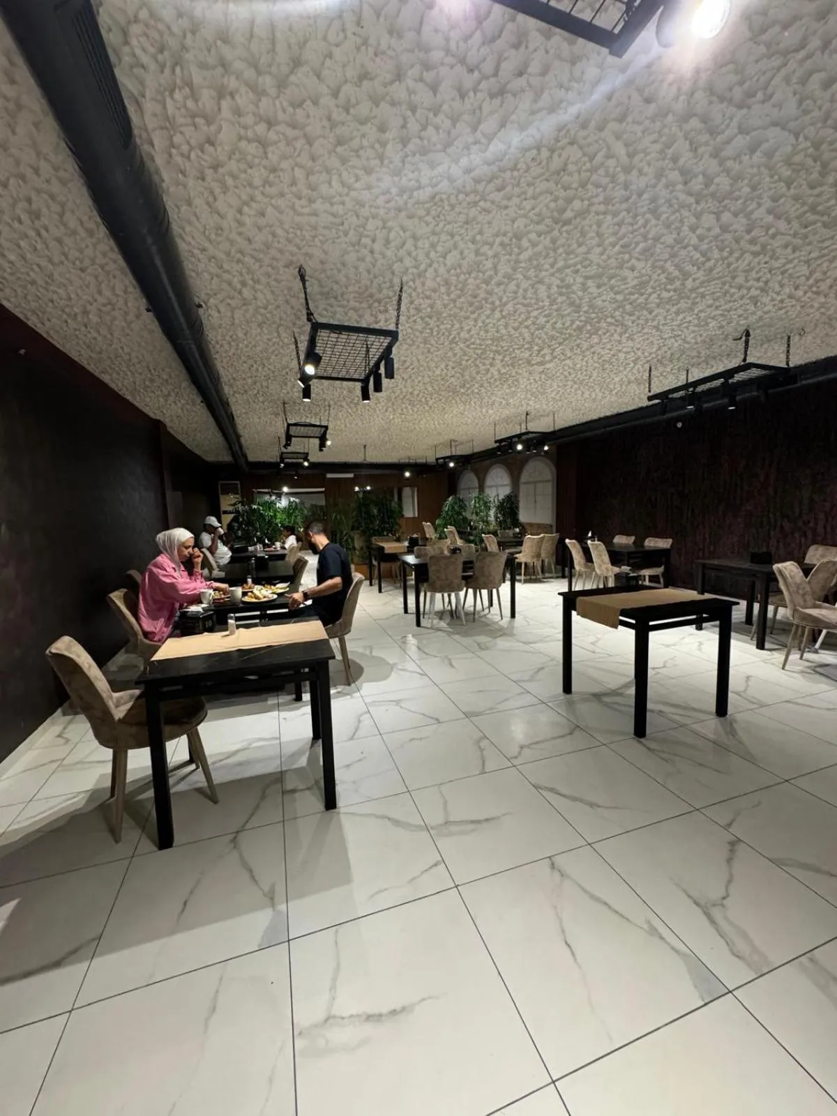 Breakfast in Marina Green Suite & Residence