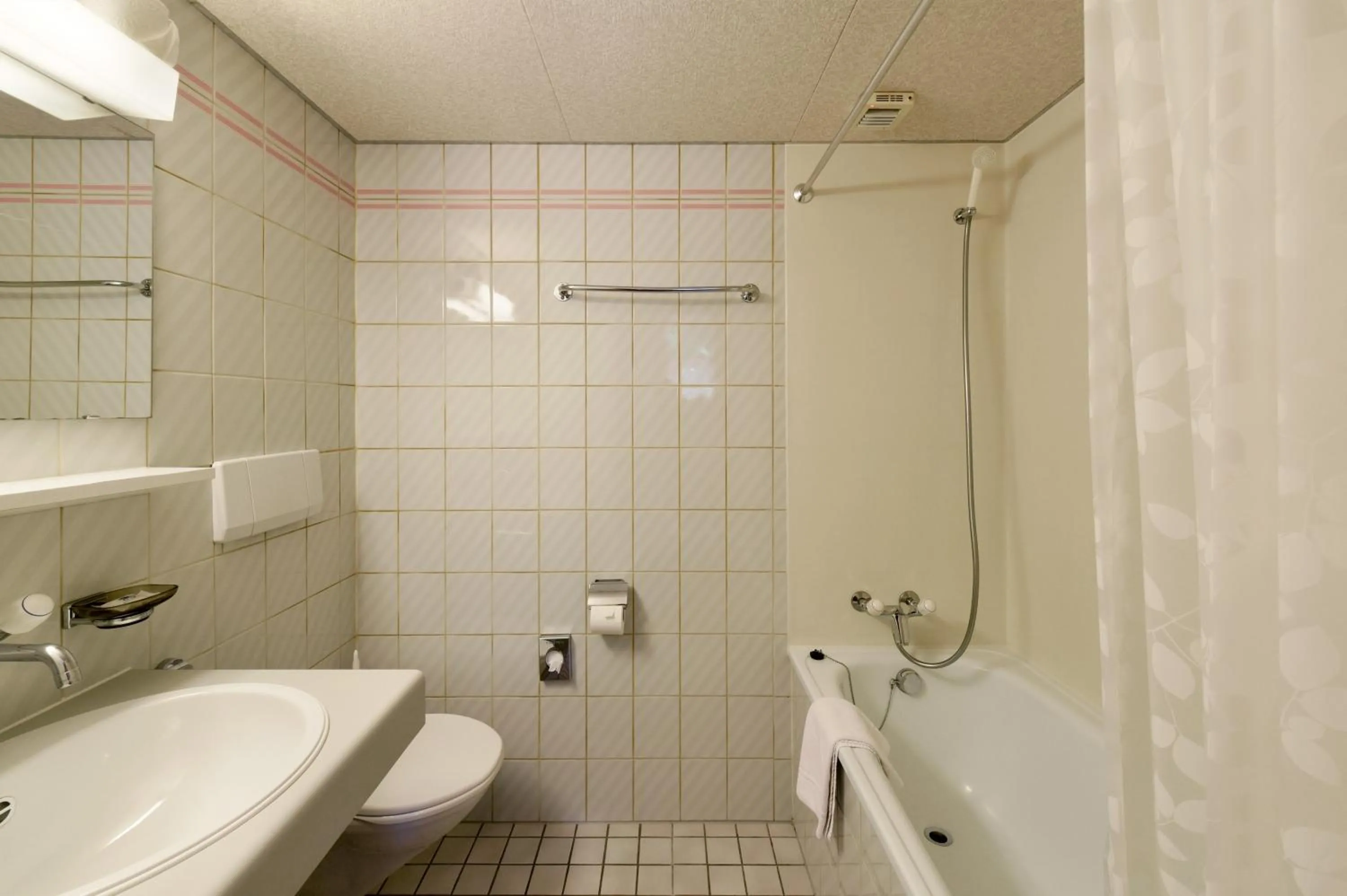 Bathroom in Waldhotel Unspunnen