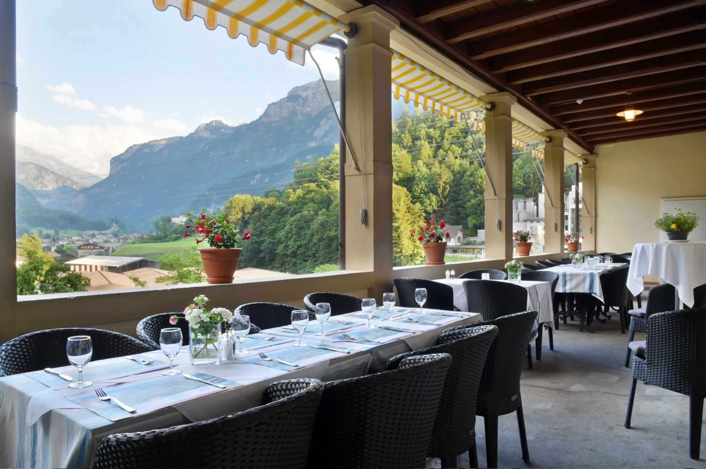 Restaurant/places to eat in Waldhotel Unspunnen
