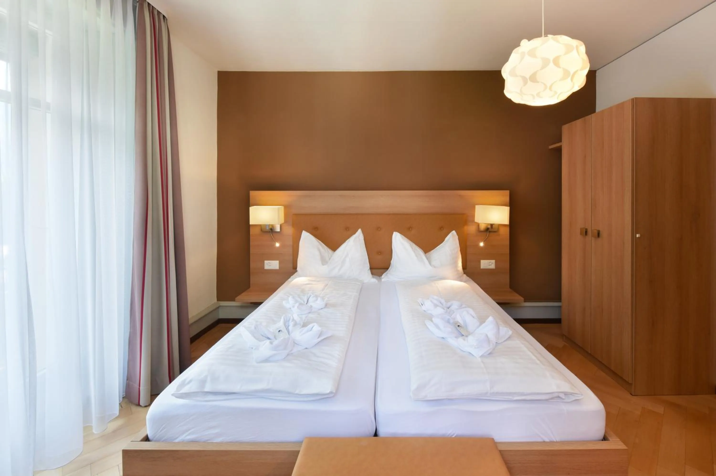 Bed in Waldhotel Unspunnen