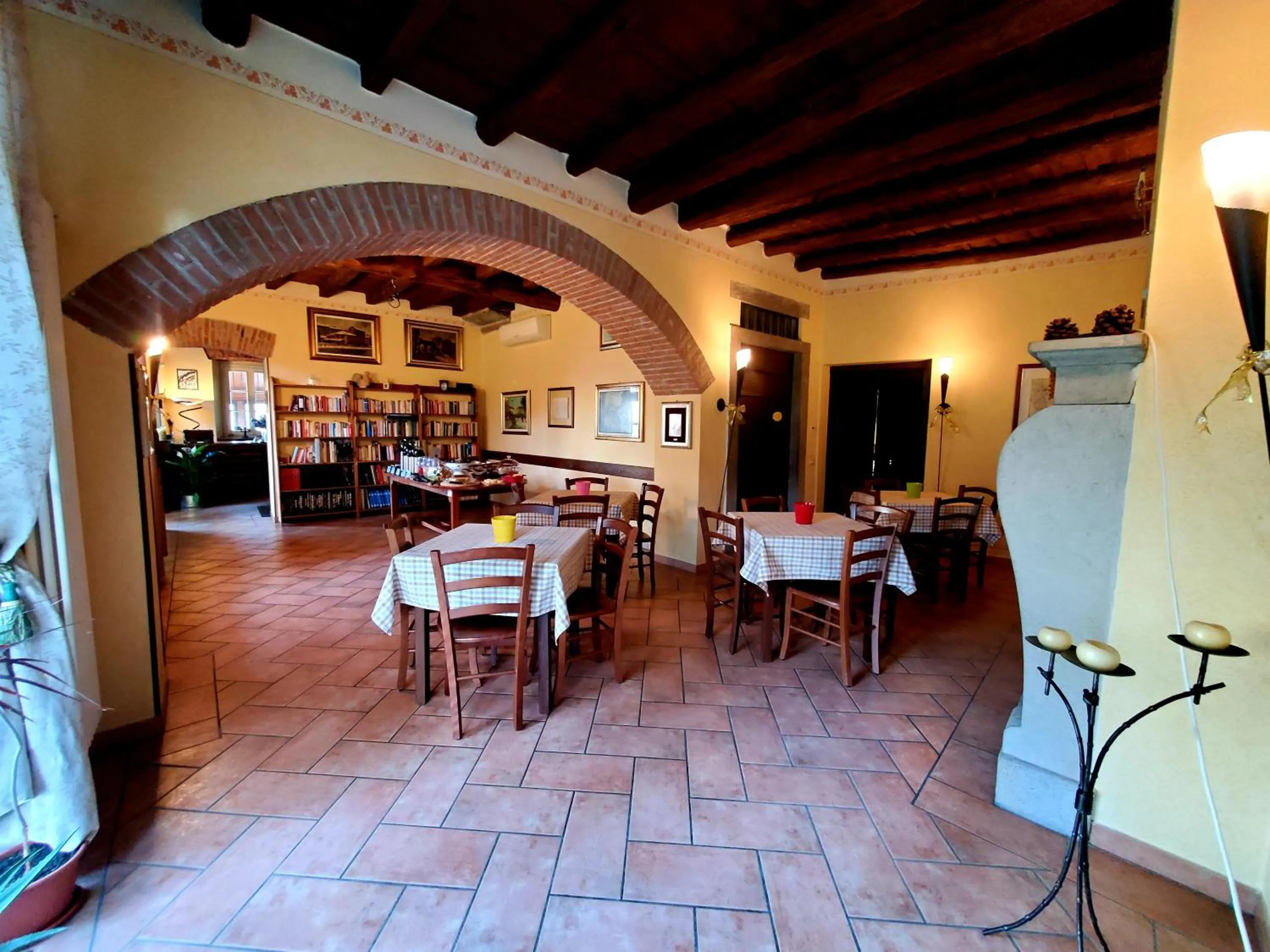 Restaurant/places to eat in Antica Locanda La Tinara del Belvedere - Romantic Dreams -