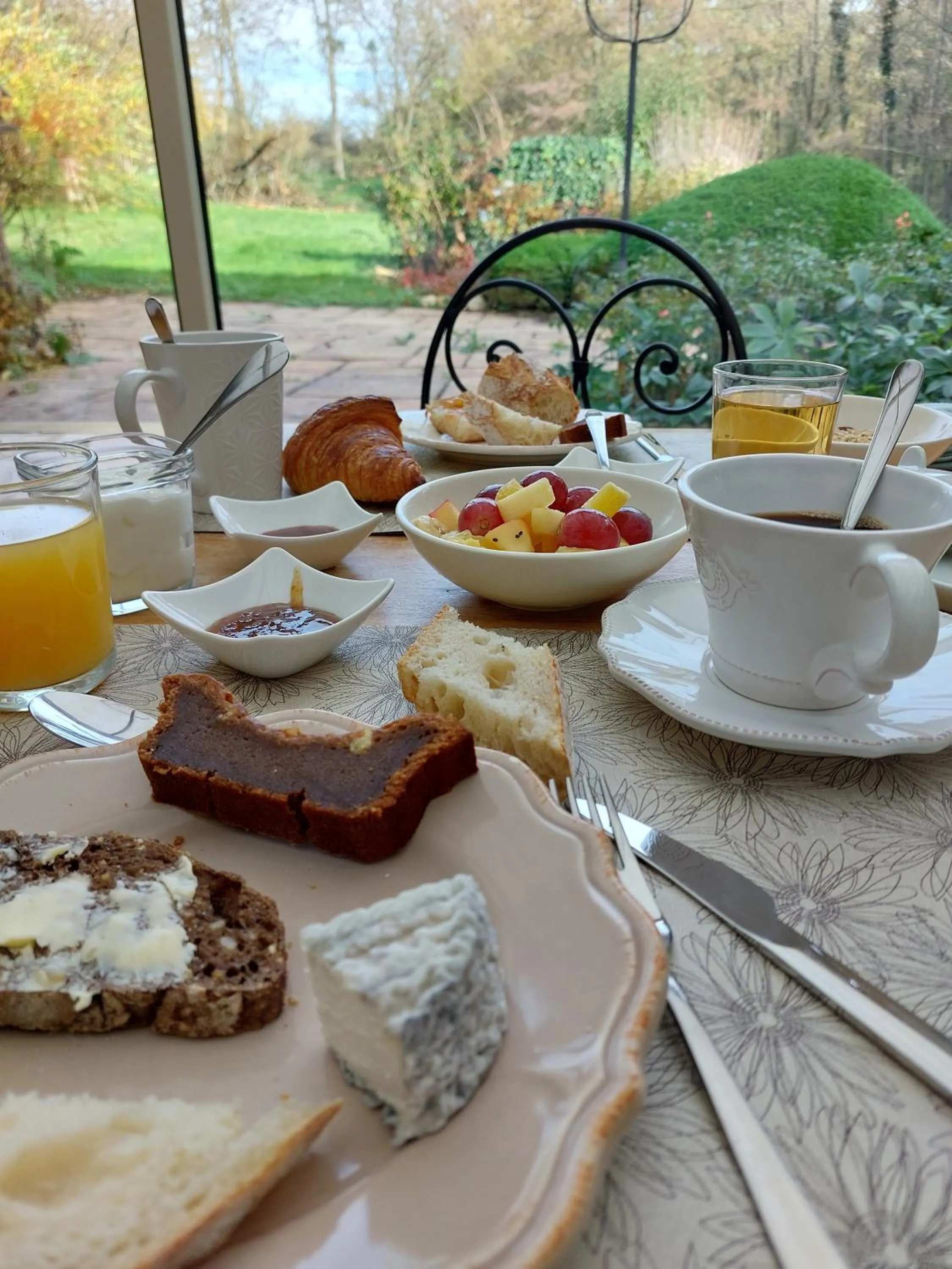 Food and drinks in Traînefeuilles - Chambres d'hôtes proche Zoo de Beauval