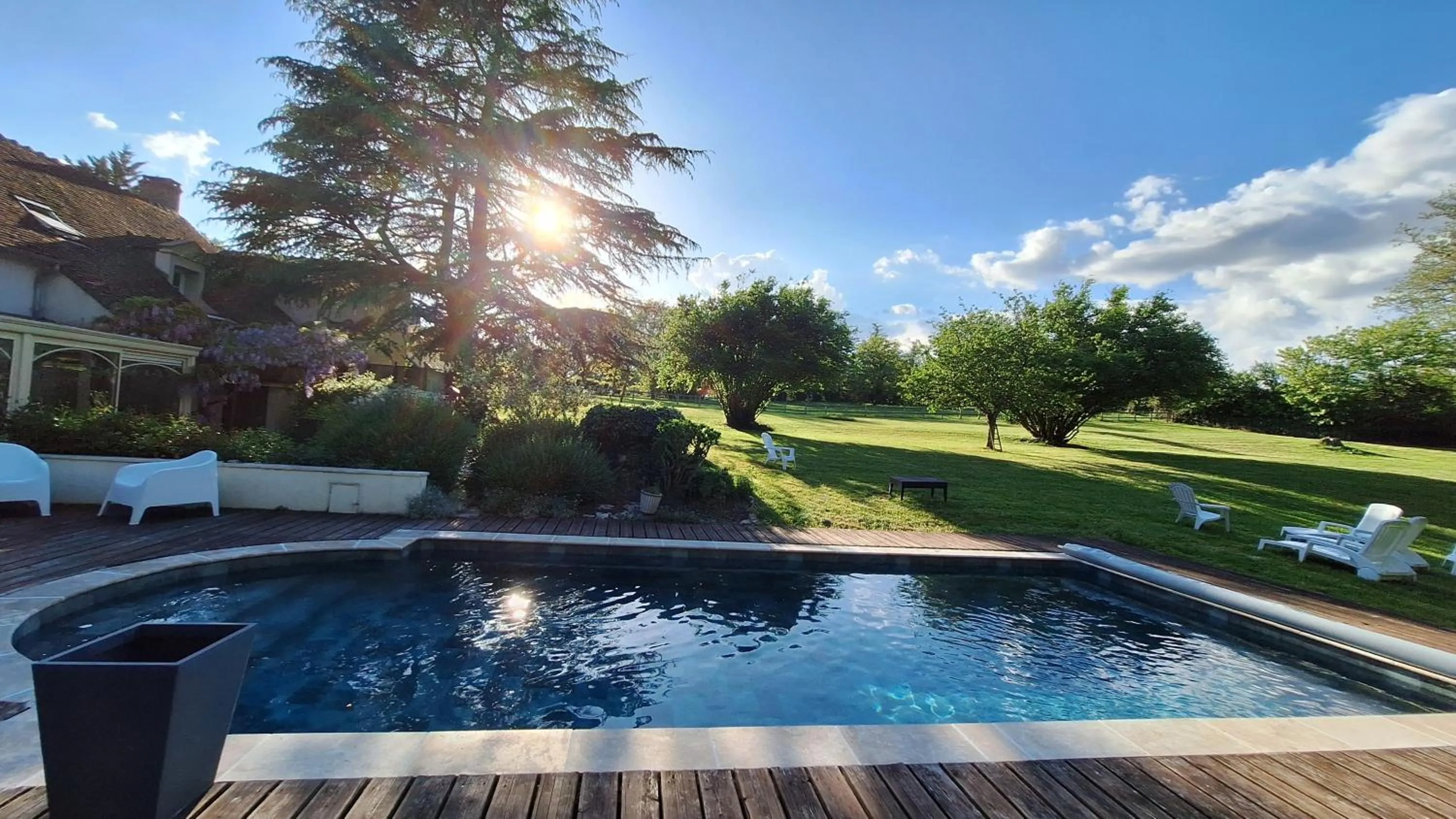 Garden in Traînefeuilles - Chambres d'hôtes proche Zoo de Beauval