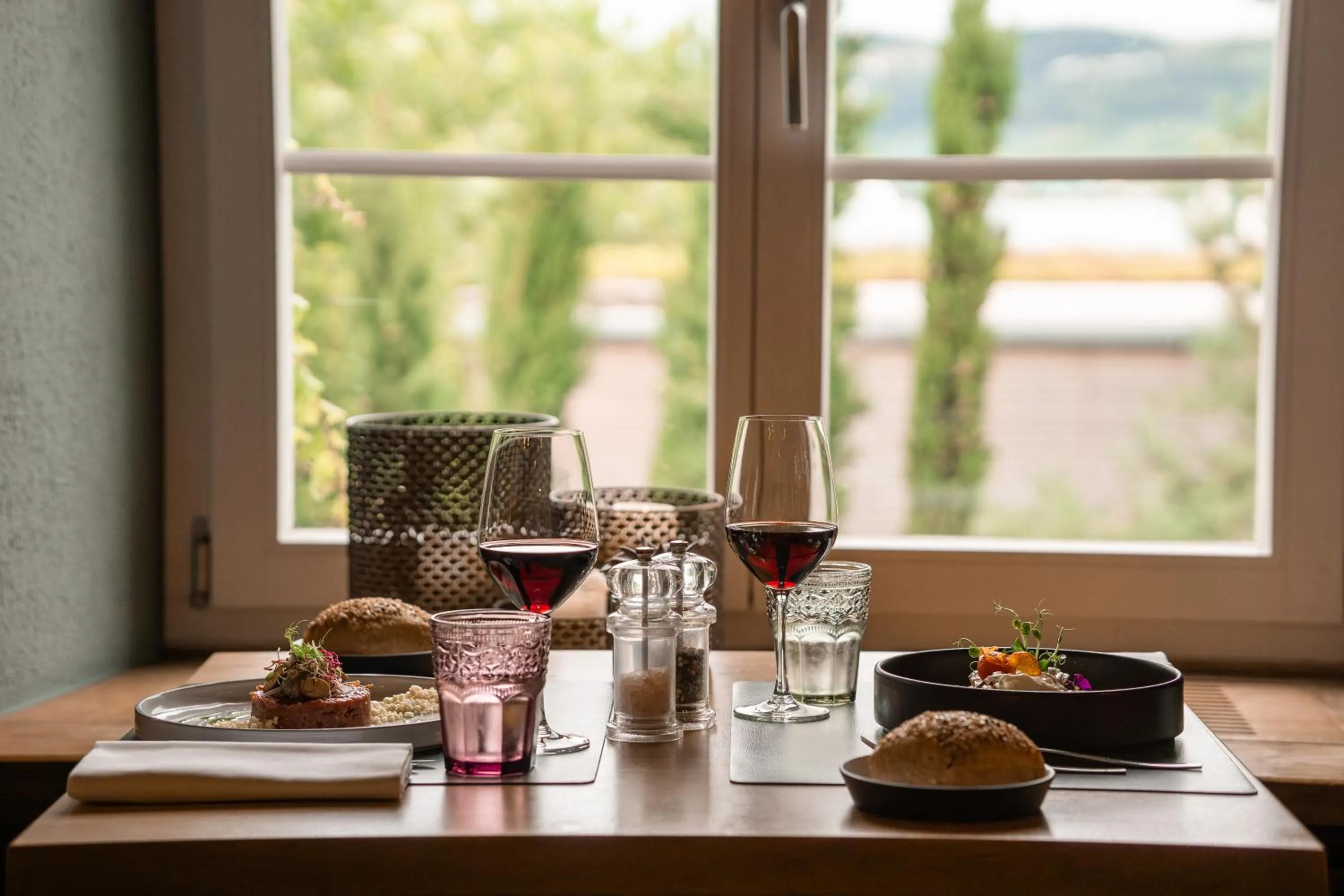 Restaurant/places to eat in Hotel Bad Murtensee