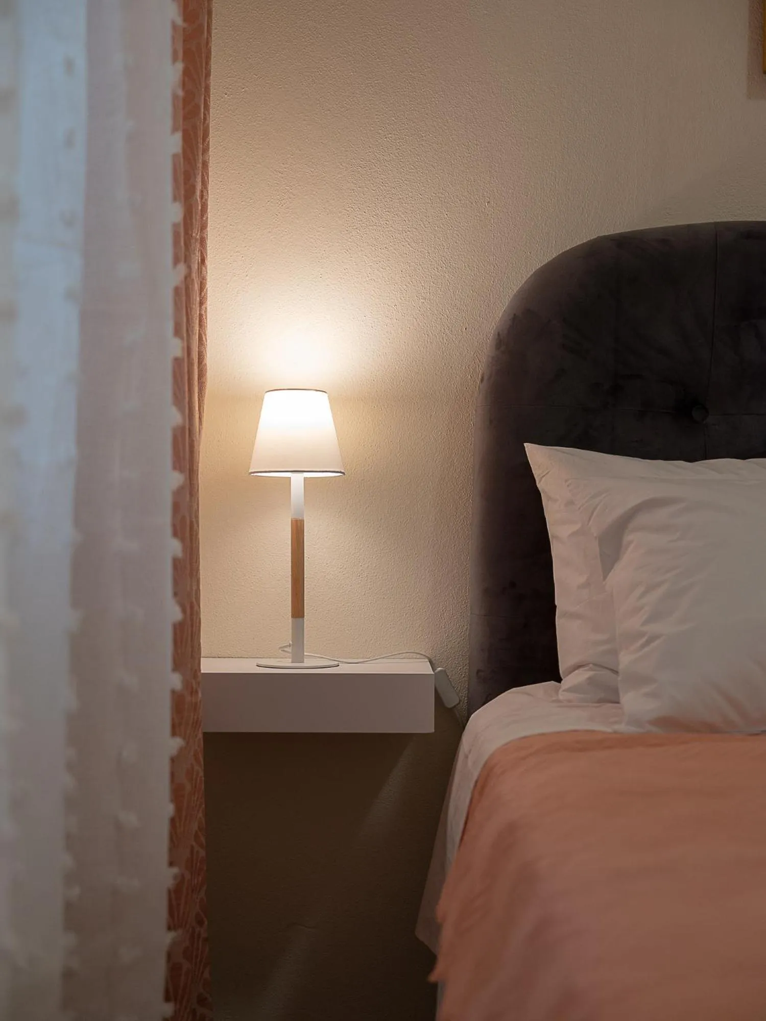 Bed in Luxury Apts Heraklion Center