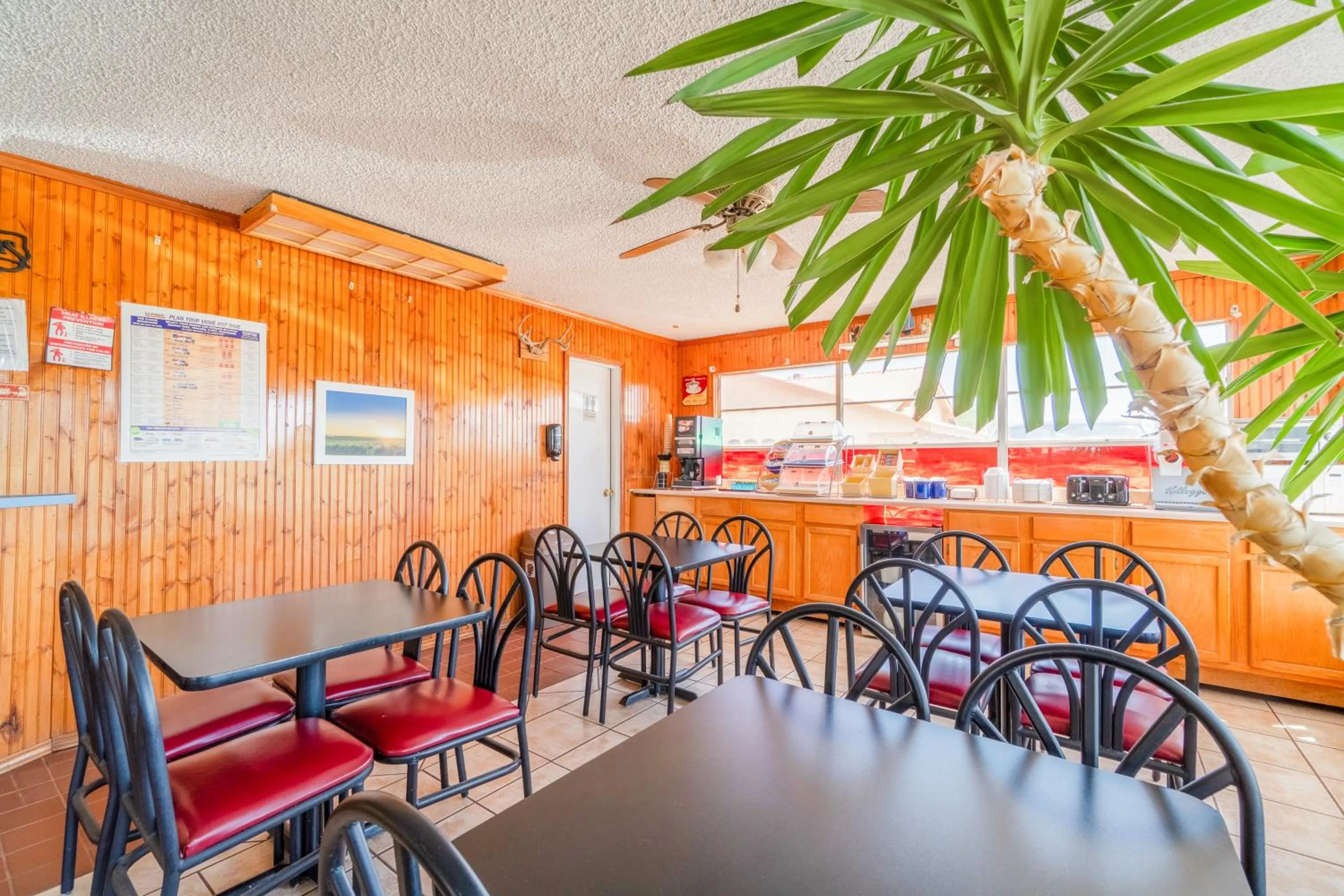 Lobby or reception in Lone Star Inn by OYO Vernon Texas Hwy 287